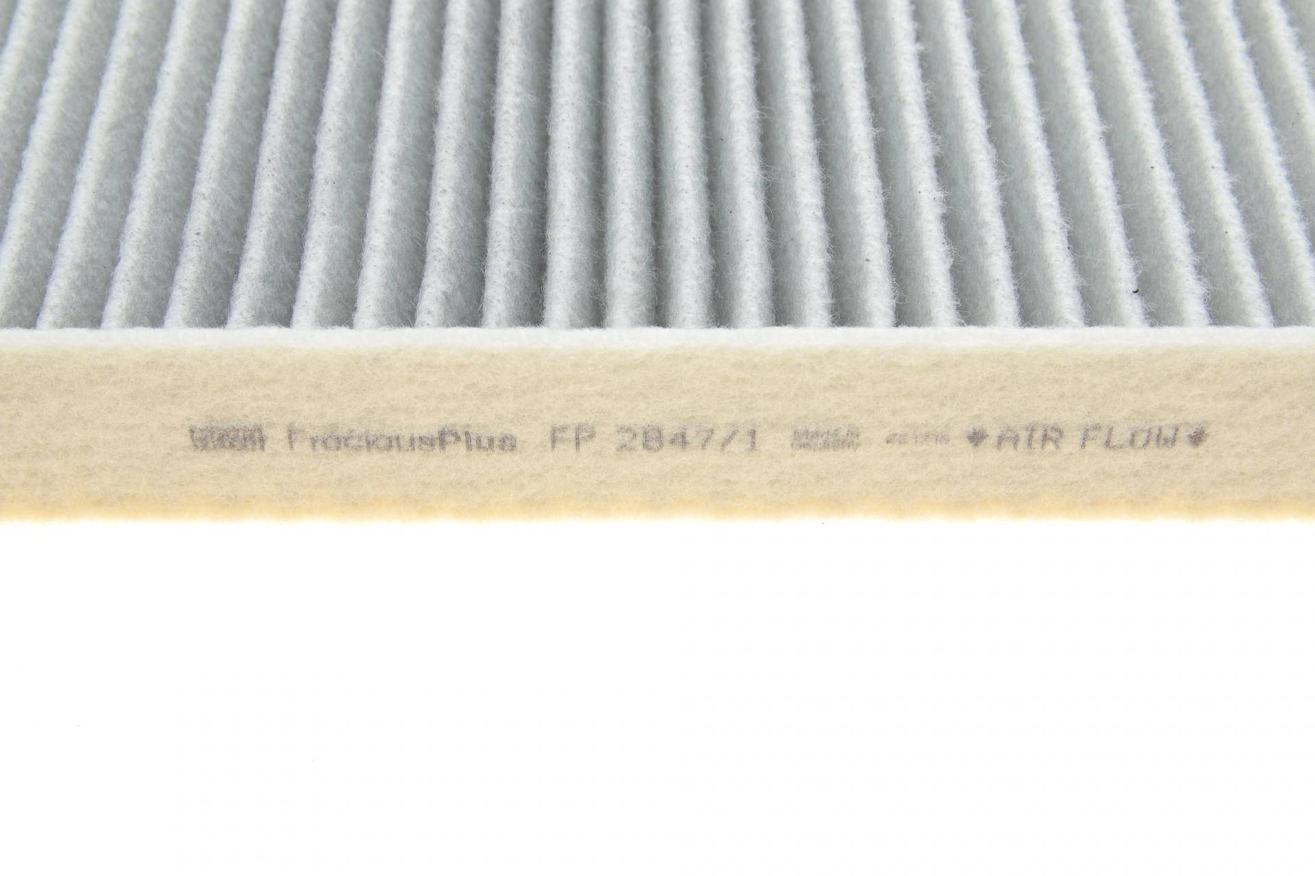 Фільтр салону Porsche Cayenne 10-/VW Touareg 10-18 (вугільний/антибактеріальний)