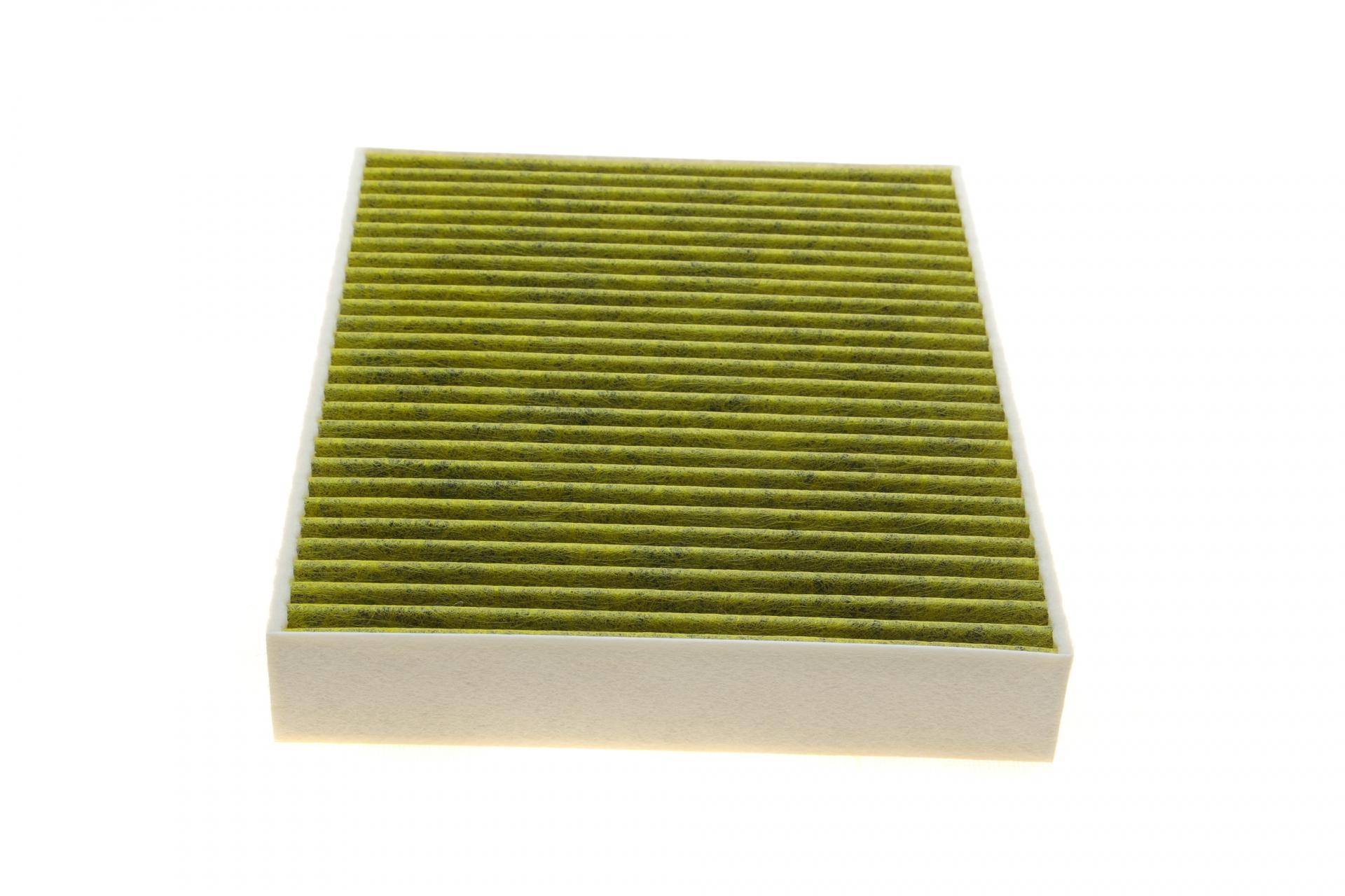 Фільтр салону Porsche Cayenne 10-/VW Touareg 10-18 (вугільний/антибактеріальний)