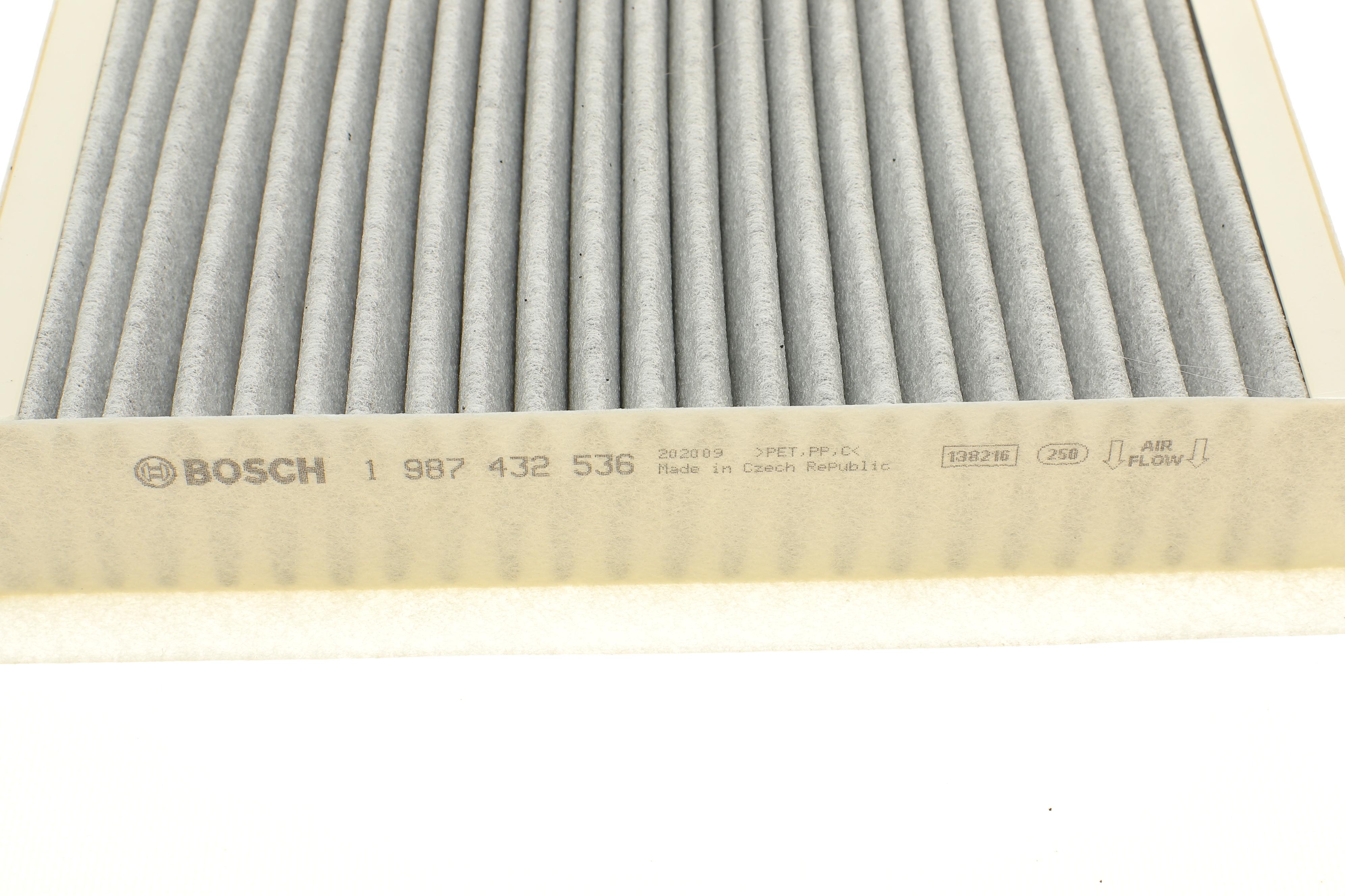 Фільтр салону Jaguar S-type 99-07 (вугільний)