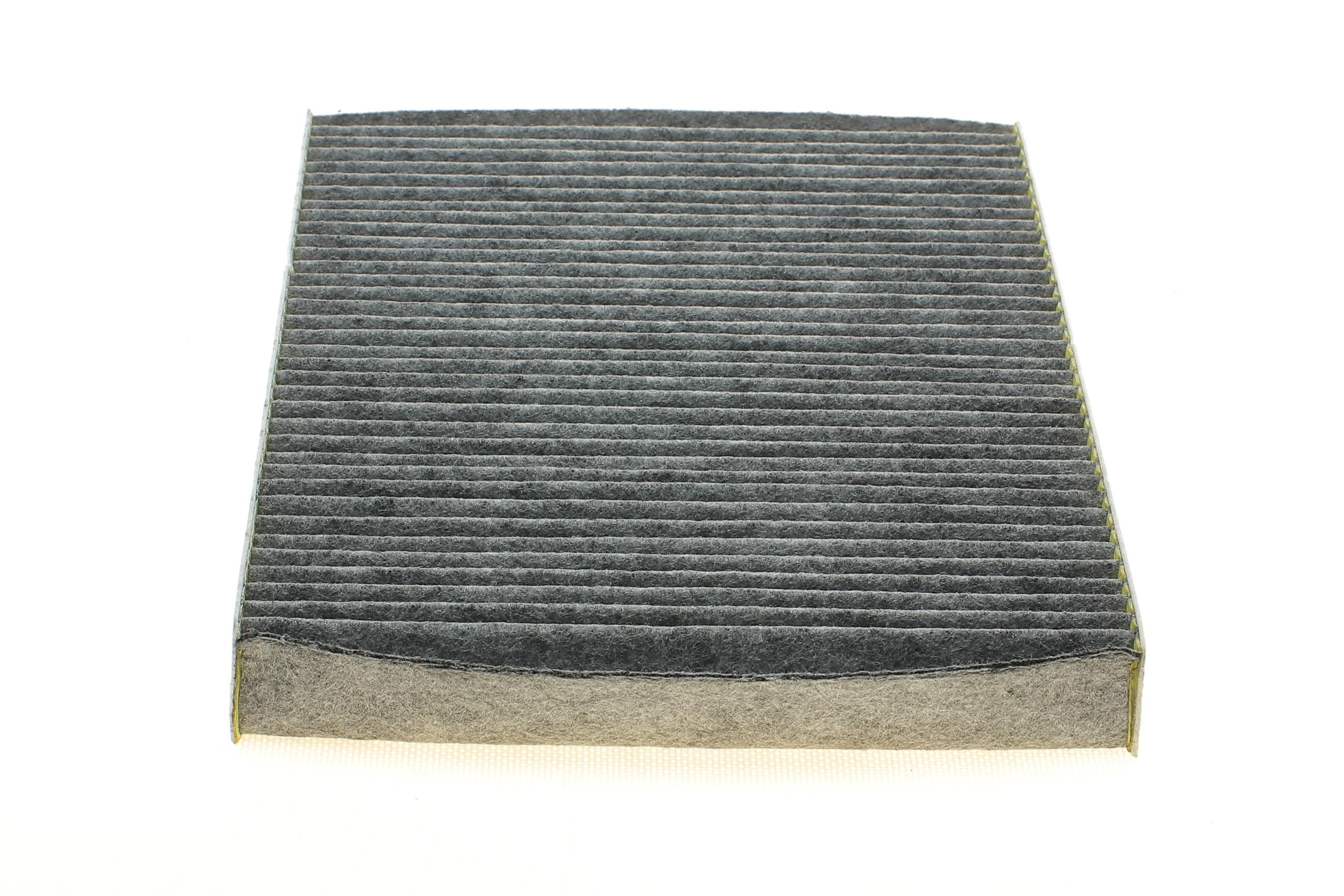 Фільтр салону Audi A4/A6 97-05 (вугільний)