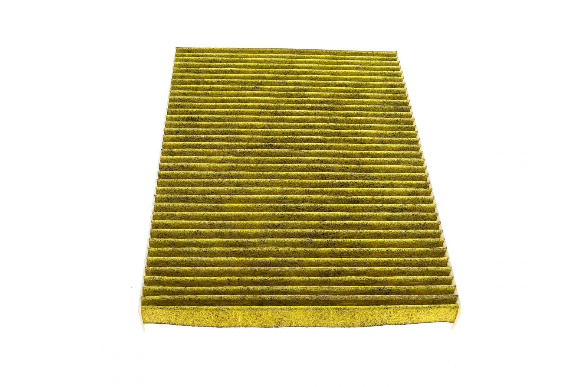 Фільтр салону VW Caddy/Golf 95-04/Passat 00-05/Skoda Octavia 96-10 (вугільний/антибактеріальний)