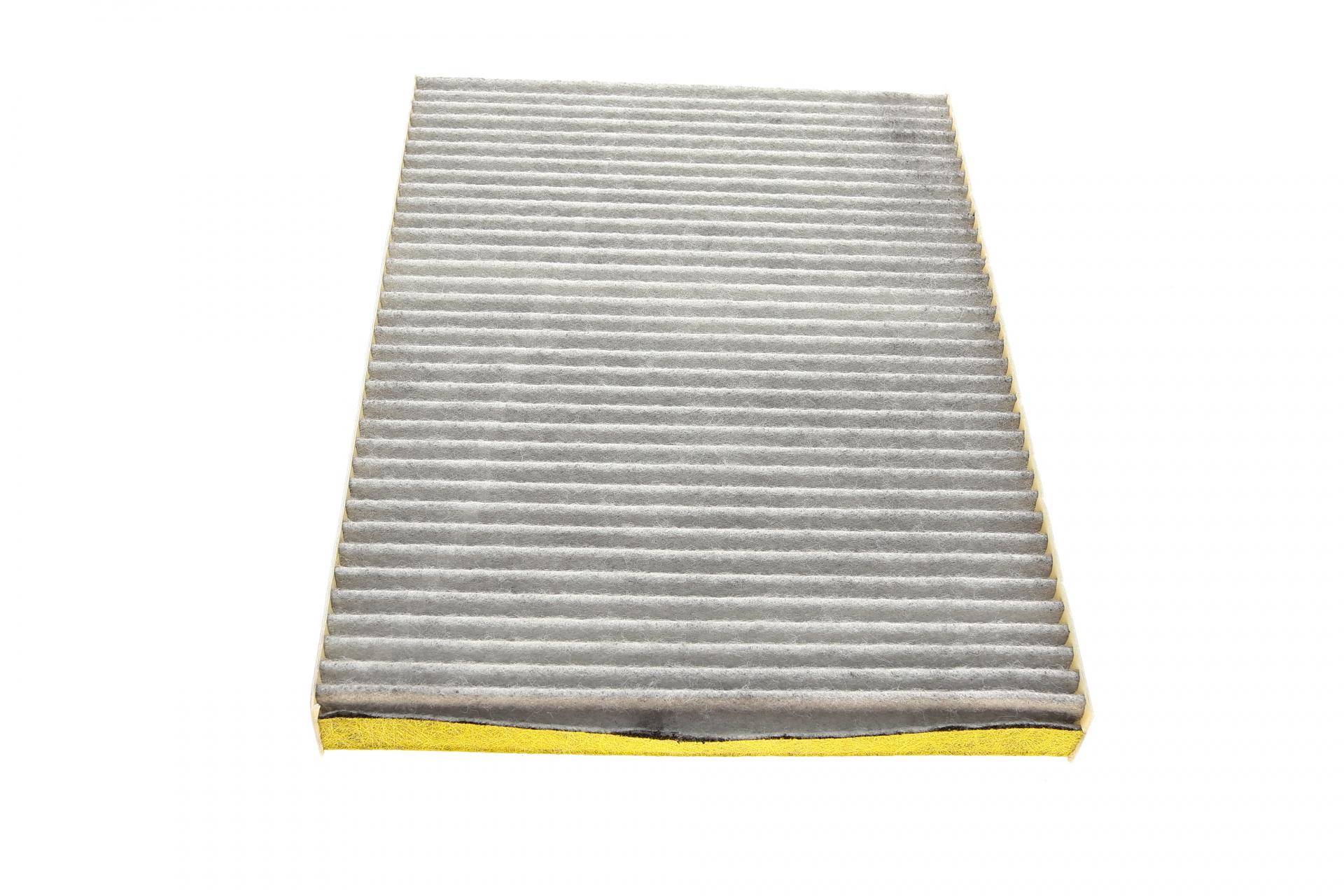 Фільтр салону VW Caddy/Golf 95-04/Passat 00-05/Skoda Octavia 96-10 (вугільний/антибактеріальний)