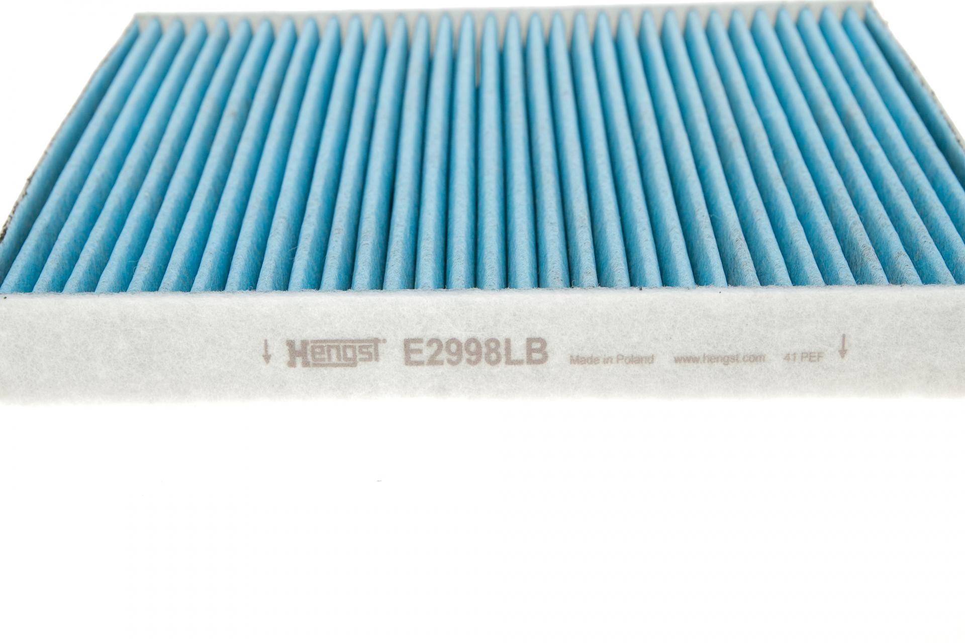 Фільтр салону VW Golf/Passat 14-/Crafter 16-/Skoda Octavia 12-/SuperB 15- (вугільний/антибактер.)