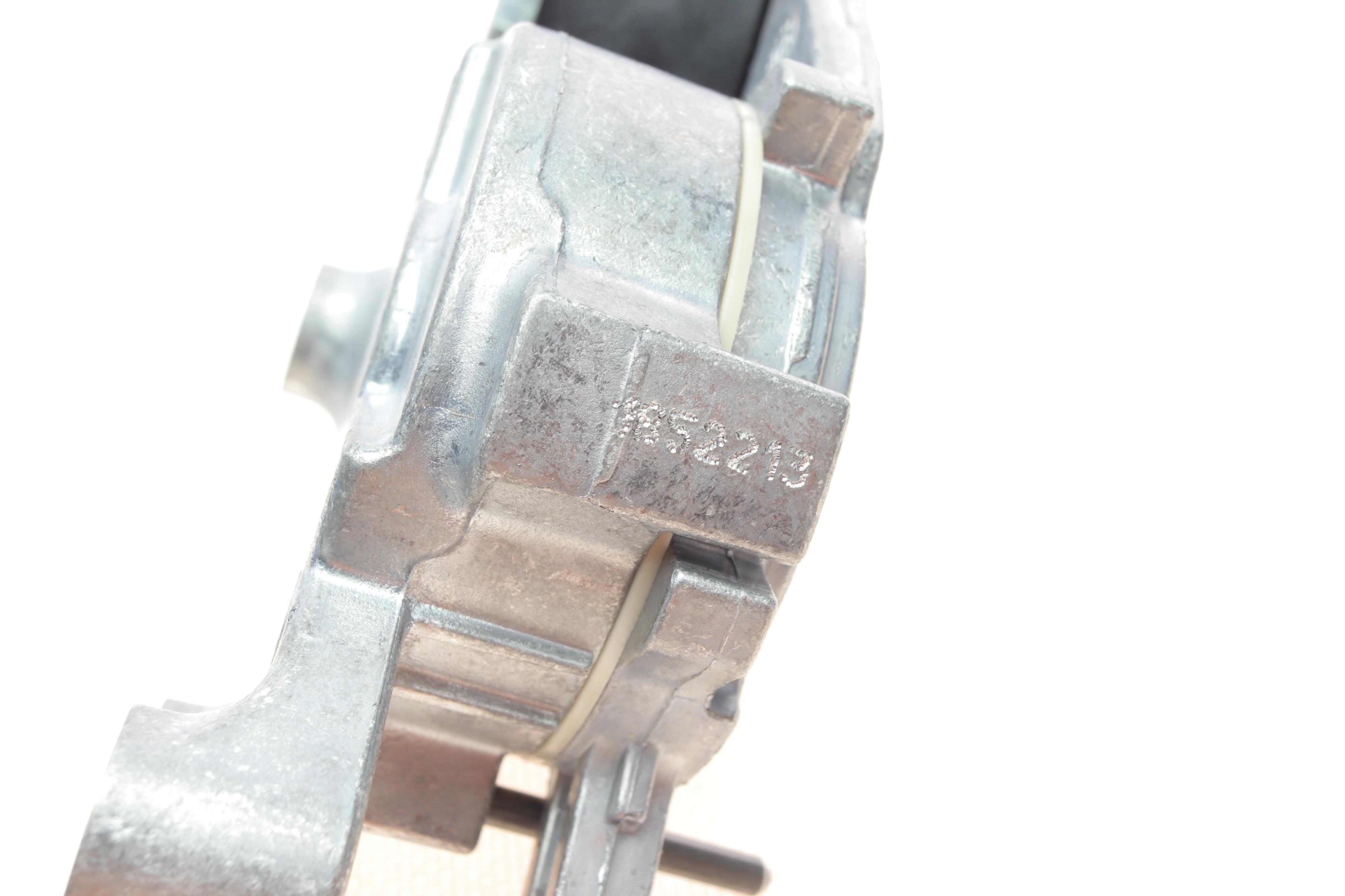 Натяжник ременя генератора Citroen Berlingo/C4/C5/Peugeot Partner/308/508 1.6 HDi 08-