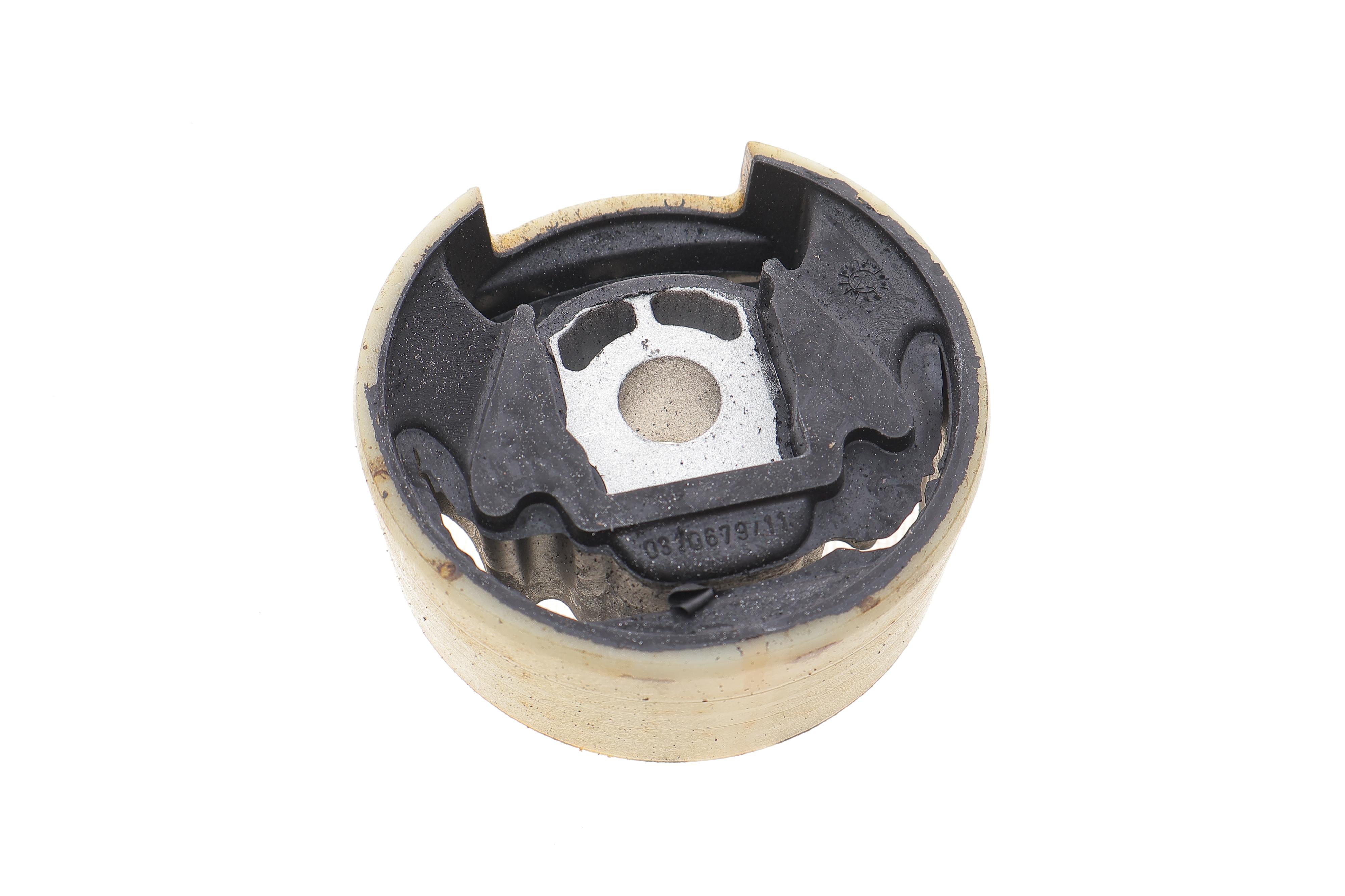 Подушка двигуна (задня/нижня) Audi A3/TT/Skoda Octavia/SuperB/VW Caddy III/Golf/Passat 03- (OE)