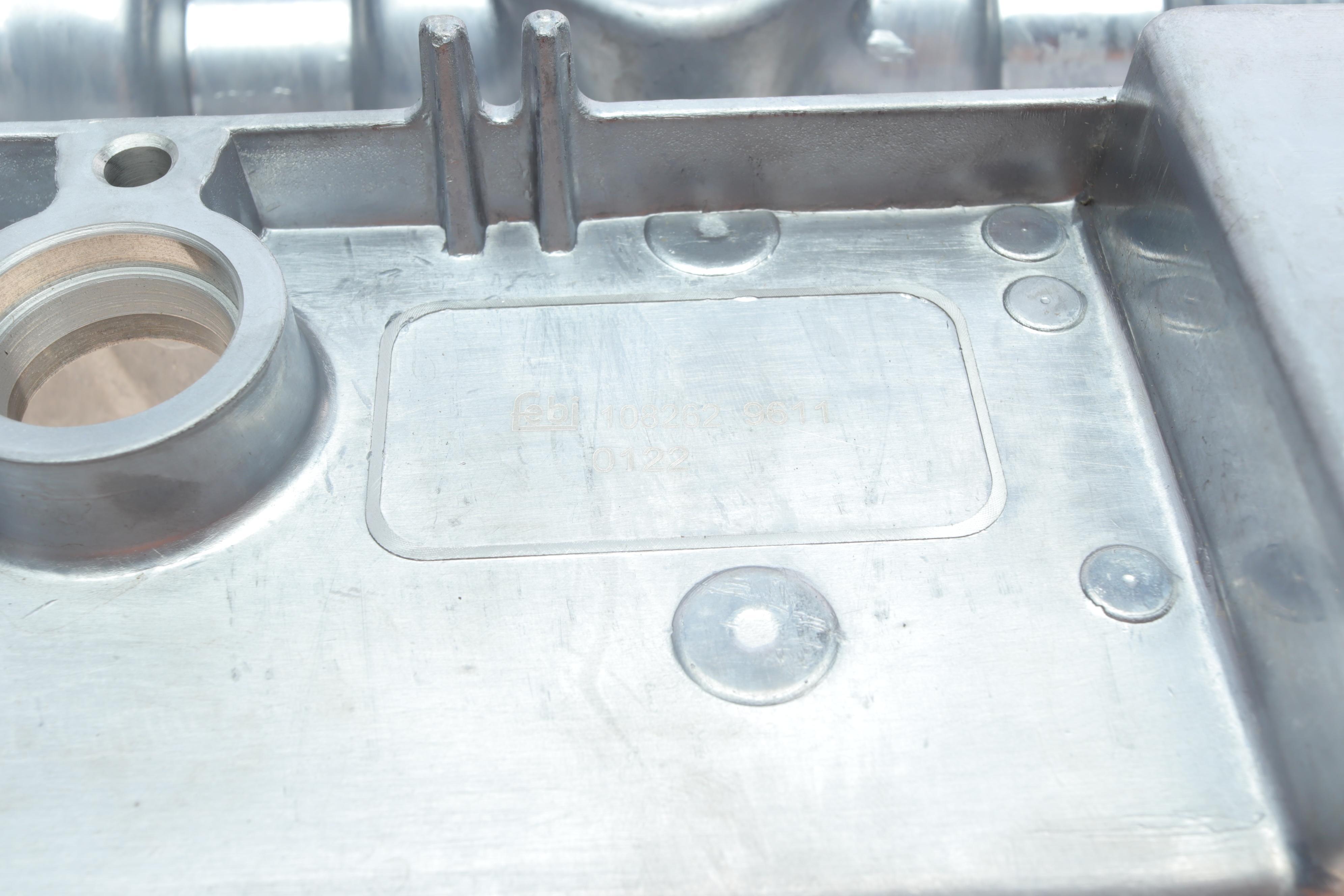 Кришка клапанів MB Sprinter 2.2 CDI (OM646/OM611) 00-