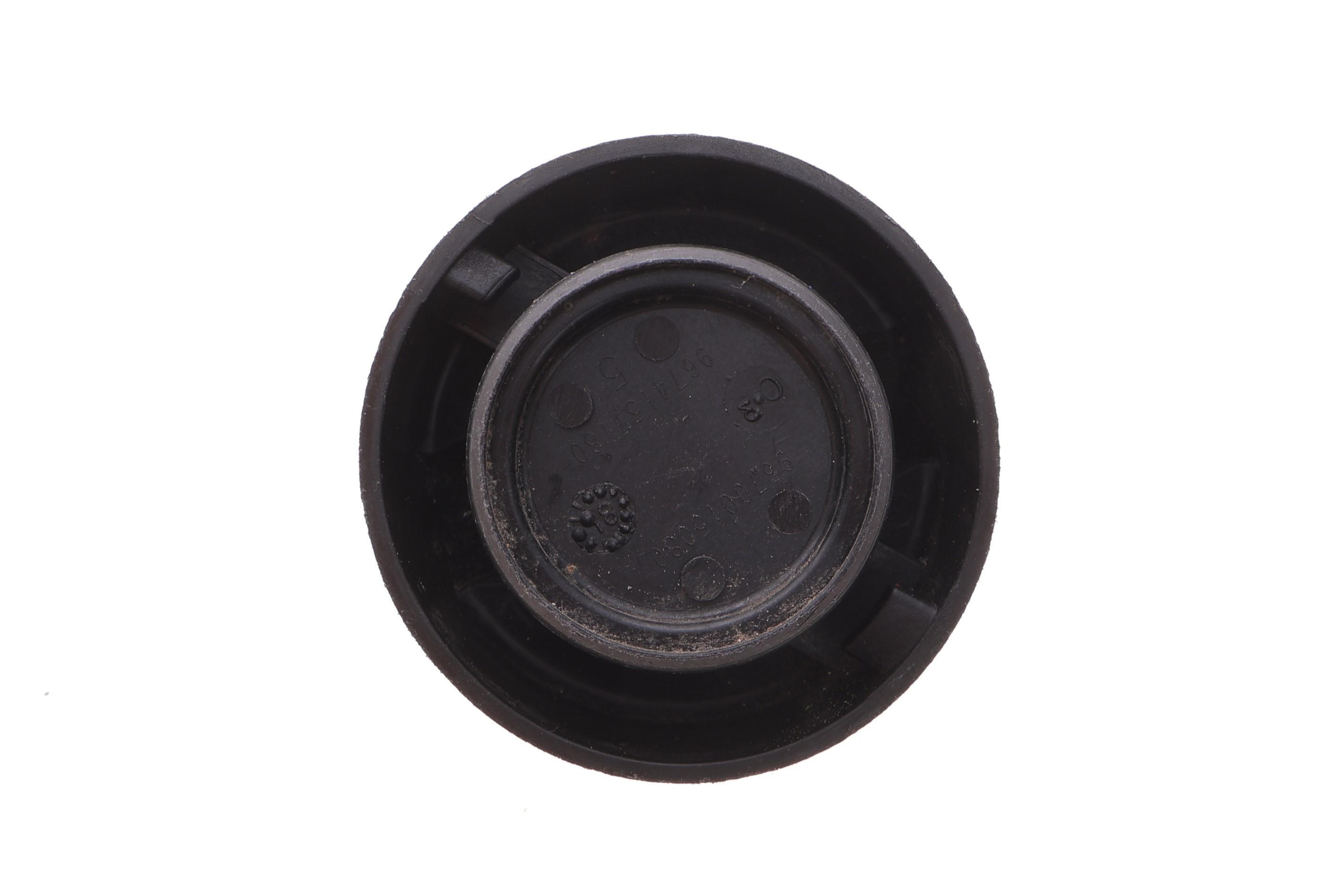 Кришка горловини маслозаливної Peugeot Partner 1.6hdi 09- (всередині ОЕ)