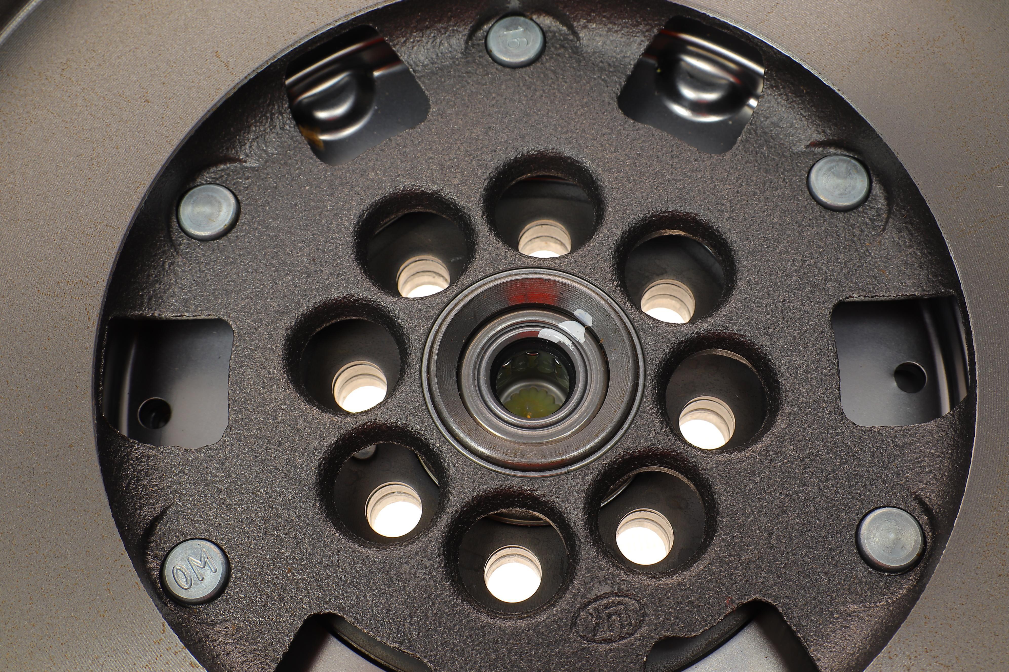 Демпфер зчеплення VW Crafter 2.5TDI 06-13 (65-100kw) BJJ, BJK, BJL