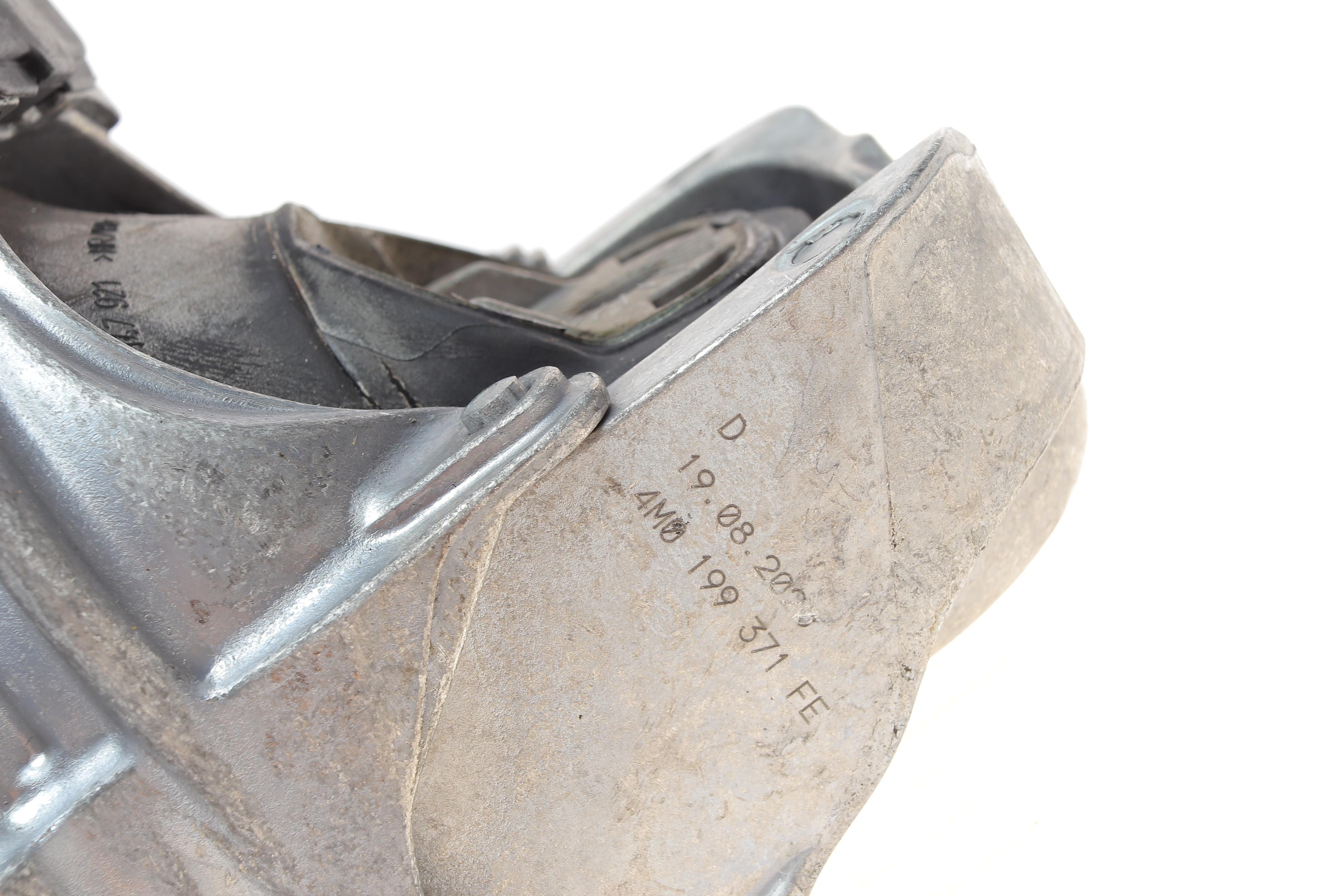 Подушка двигуна (L) Audi Q7/VW Touareg 15-