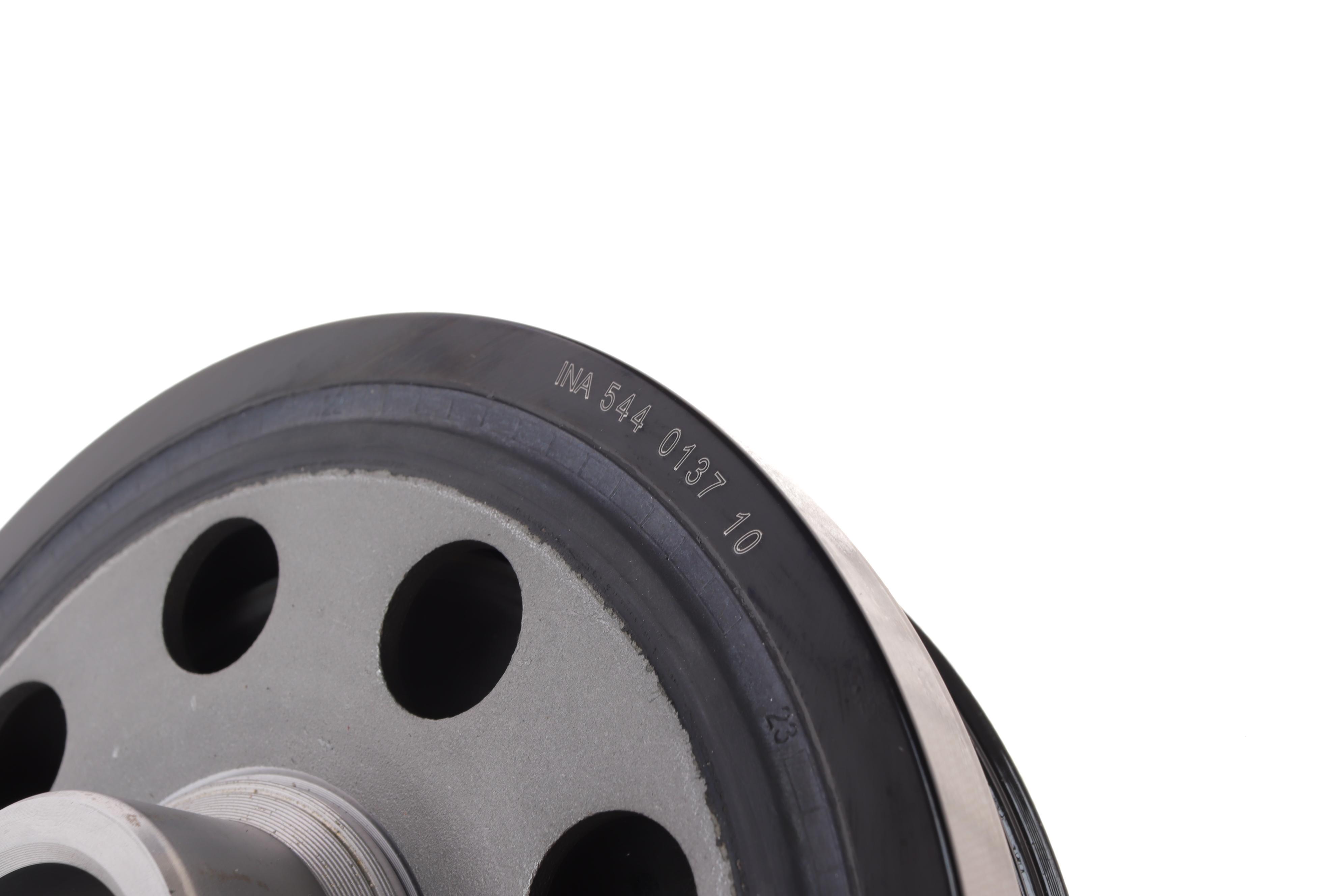 Шків колінвалу BMW 3 (E90/F30/F80)/ 5 (F10) 1.6-2.0 d 07- (з болтом), N47/M47