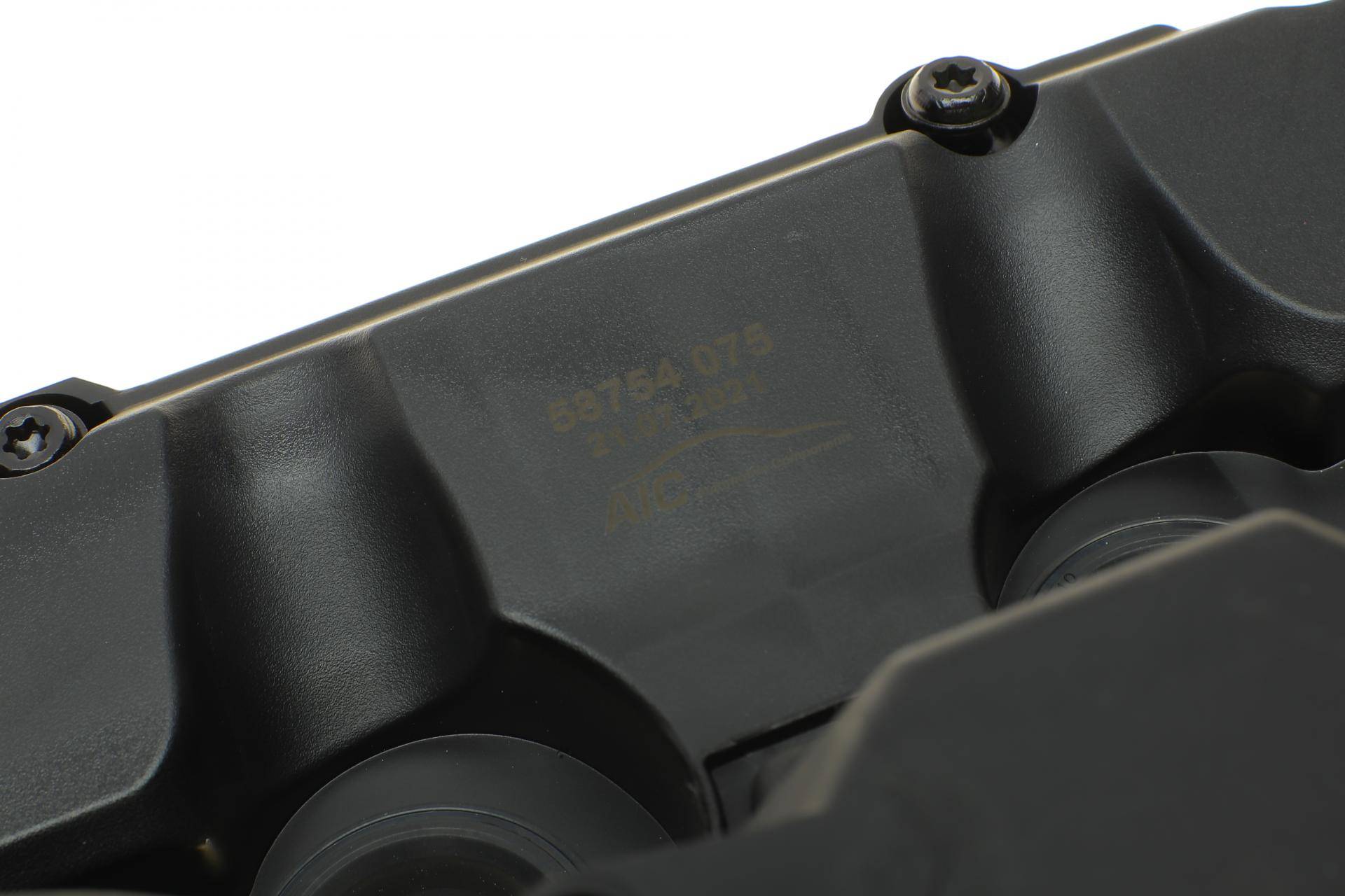 Кришка клапанів VW Caddy/Passat 2.0TDI 14- (з прокладкою)