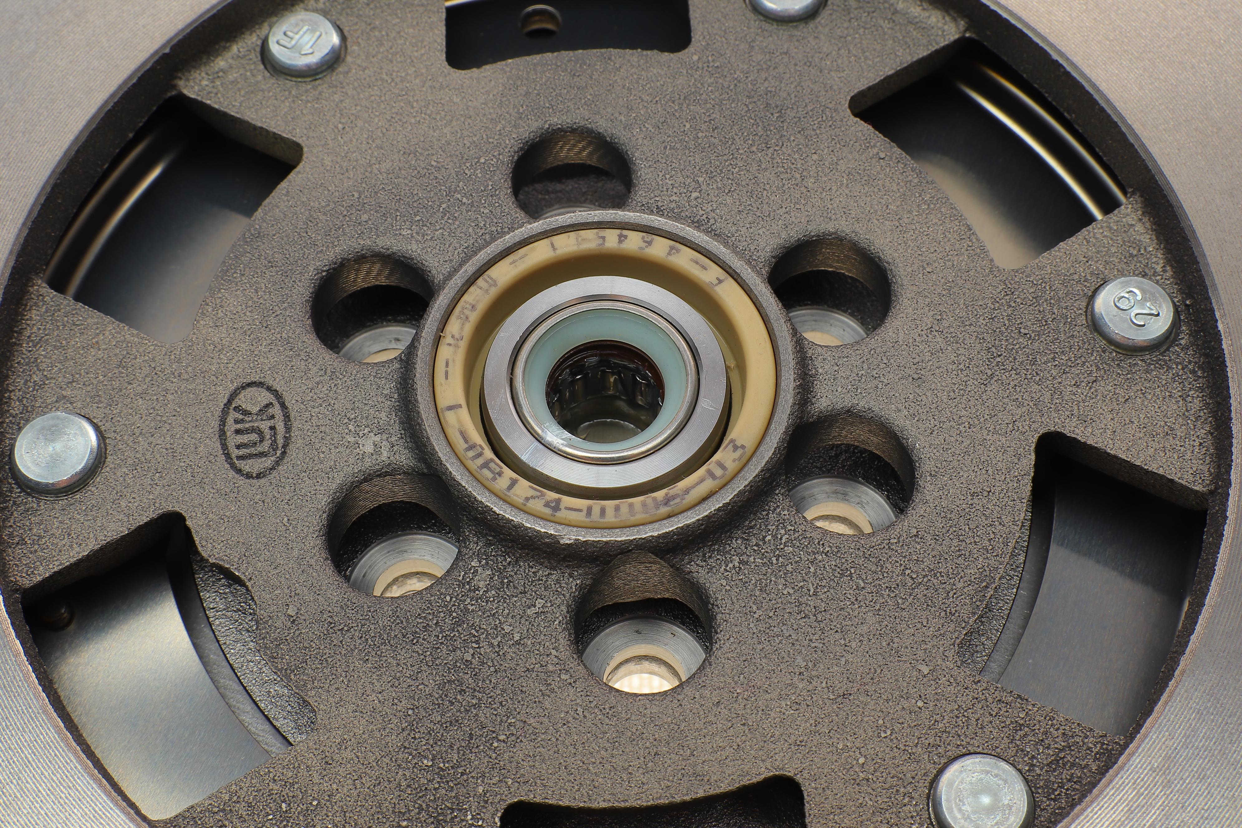 Демпфер зчеплення VW Crafter 2.0TDI 11-16 (120kw), CKUB, CSNA