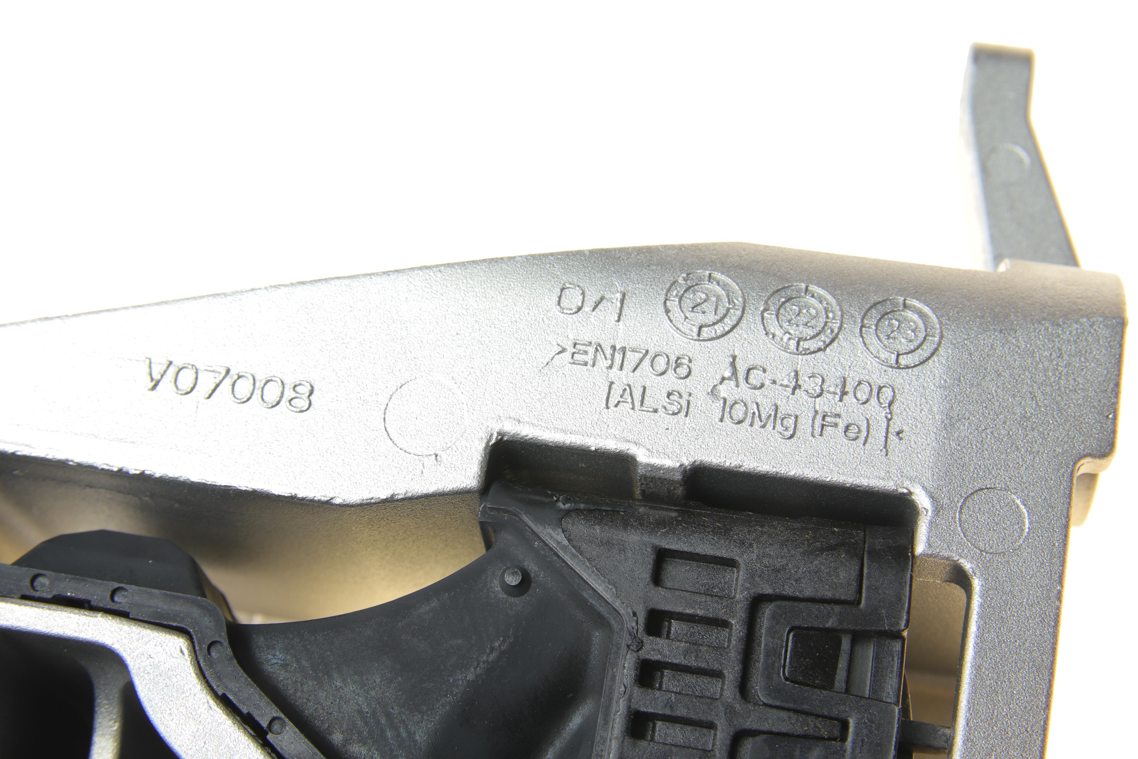 Подушка двигуна (R) BMW 1 (F40)/2 (F44)/X2 (F39)/Mini (F55/F56/F57) 1.5/2.0/2.0D 13-