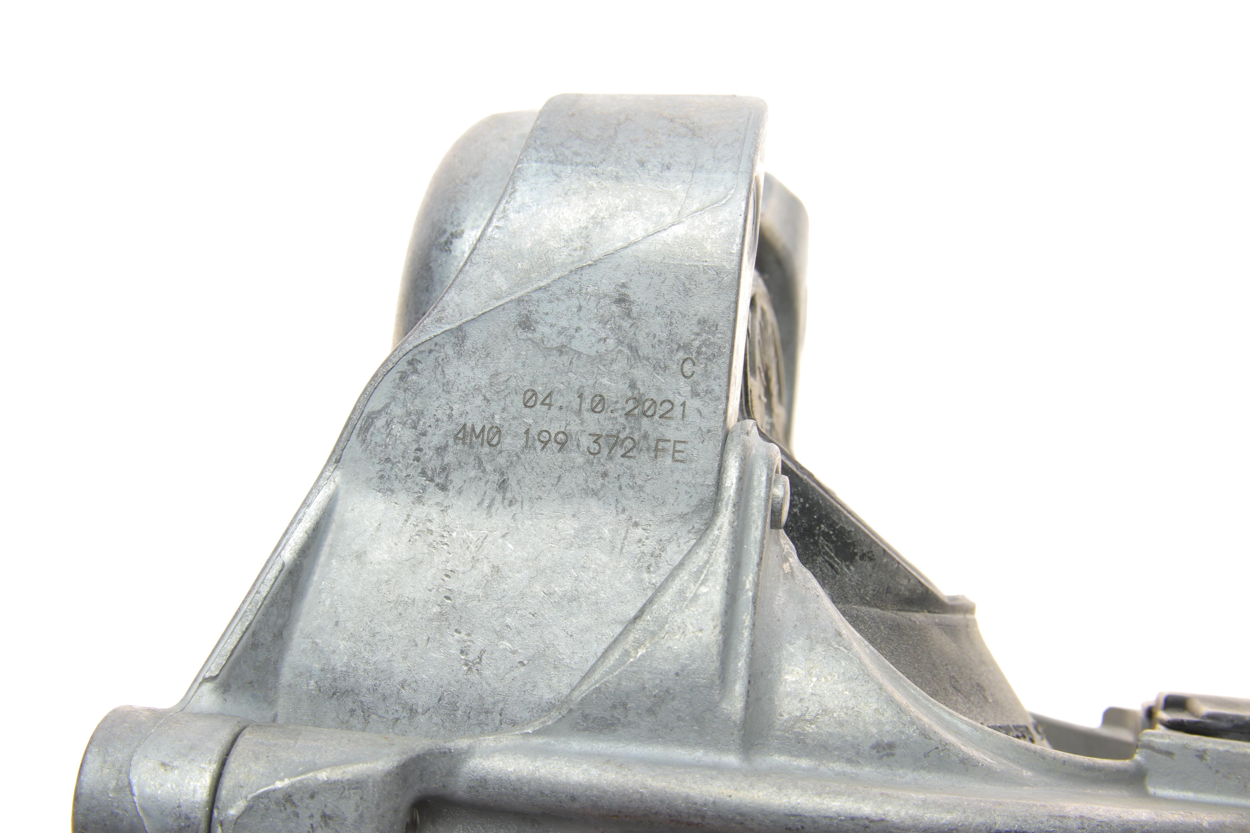 Подушка двигуна (R) Audi Q7/VW Touareg 15-