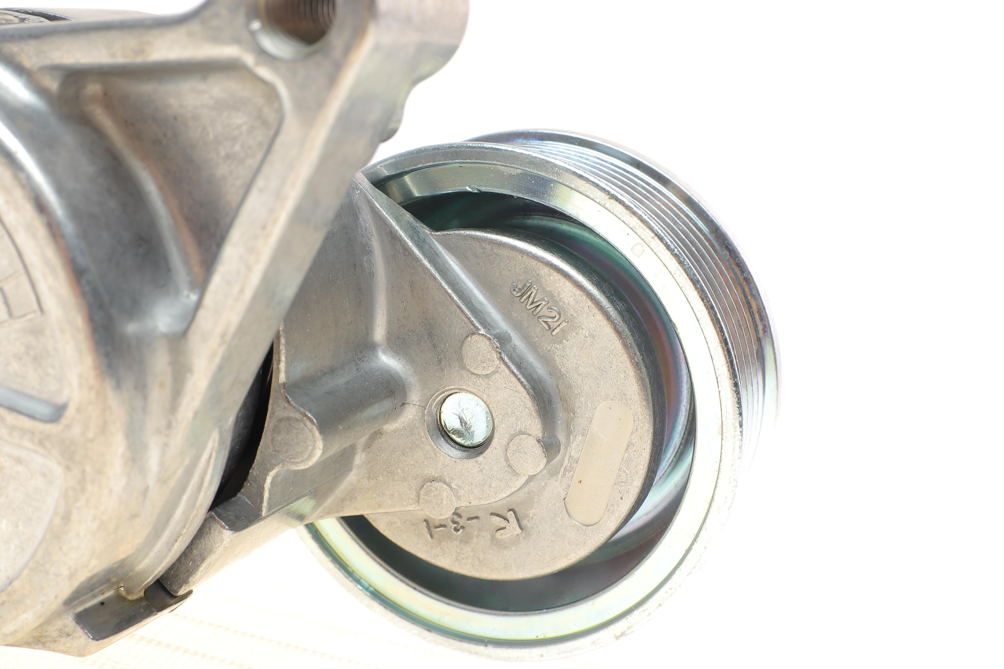 Натяжник ременя генератора Mazda 2/3 1.4/1.6 03-