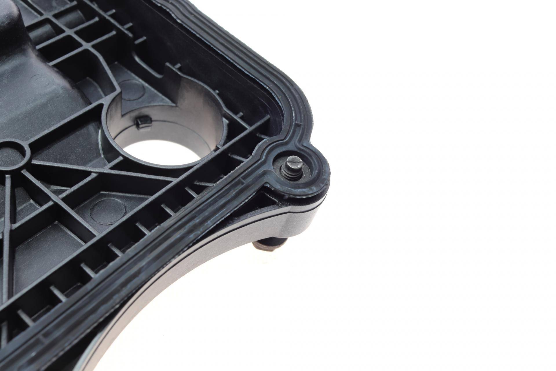 Кришка клапанів Citroen Jumper/Ford Transit/Peugeot Boxer 2.2 HDi 11-