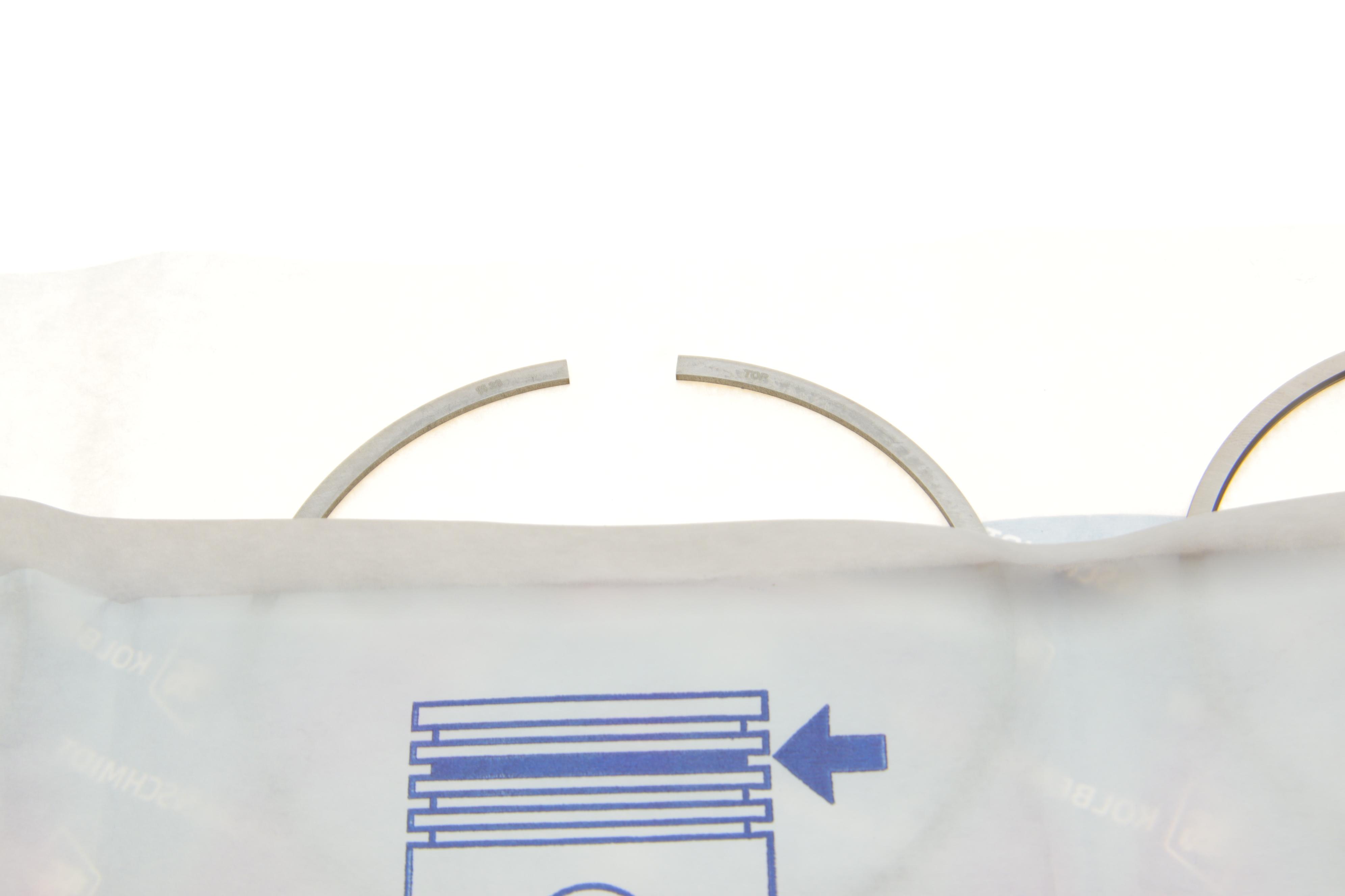 Кільця поршневі VW Passat 1.8TSI/2.0TFSI 07-14/Golf 2.0GTI 04-13 (82.51mm/STD) (1.2-1.2-2)