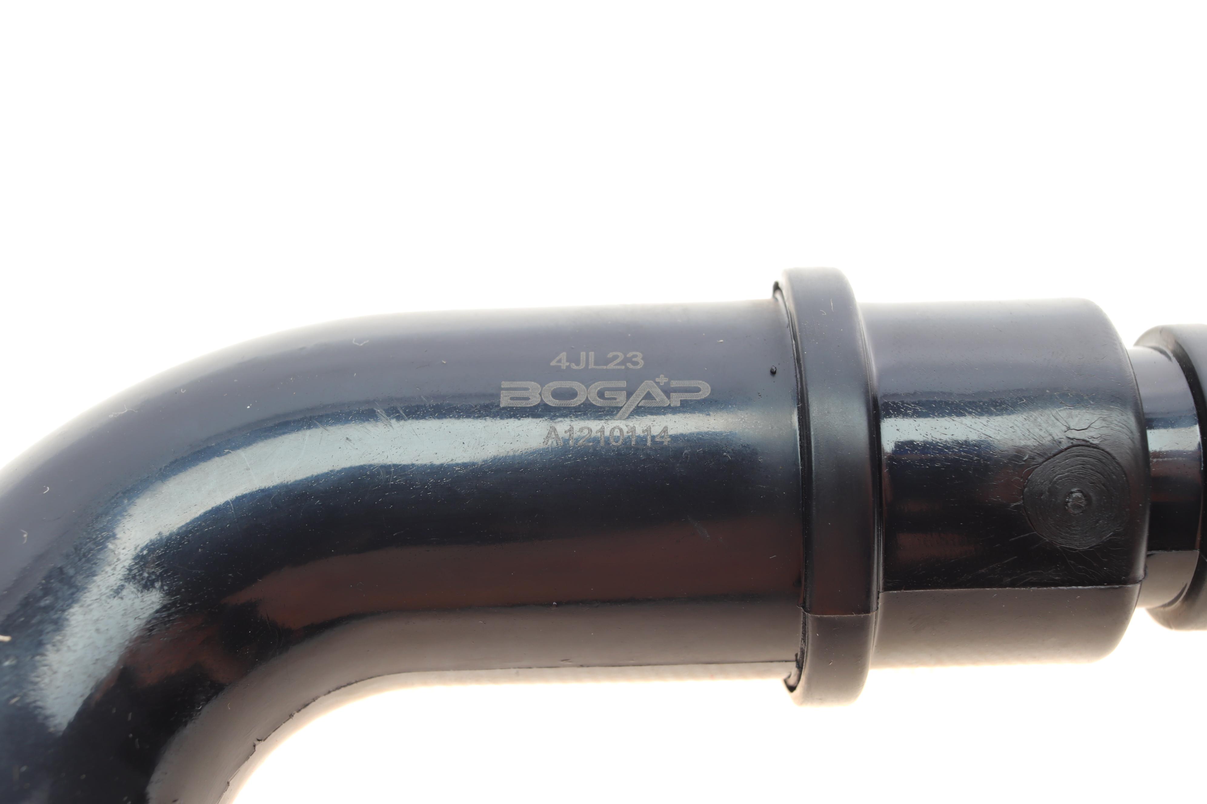 Патрубок вентиляції картера Audi A4/A6/VW Passat 1.8T/GTi 96-05