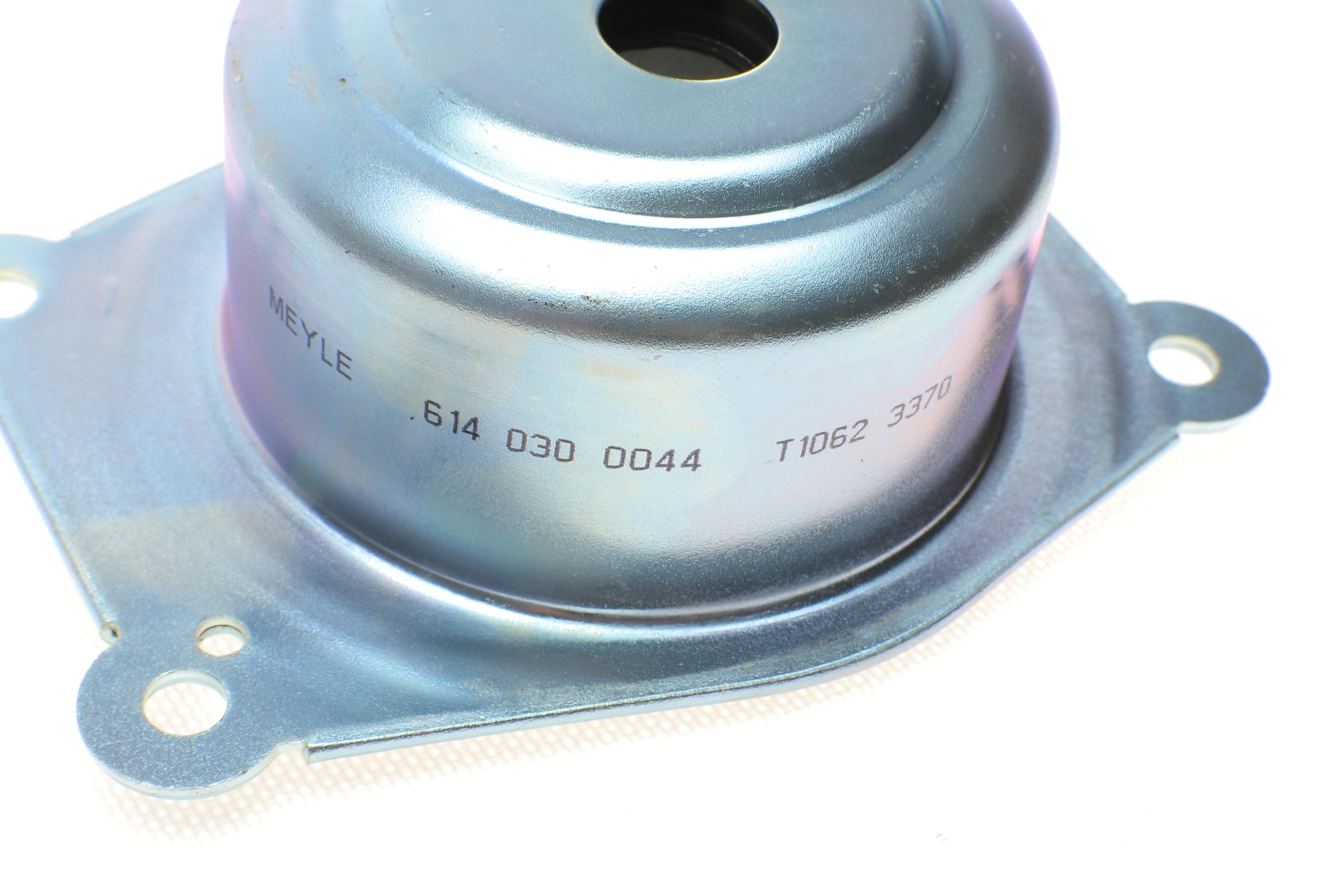 Подушка двигуна (L) Opel Astra H/GTC/Zafira B 1.3D-1.8 04-