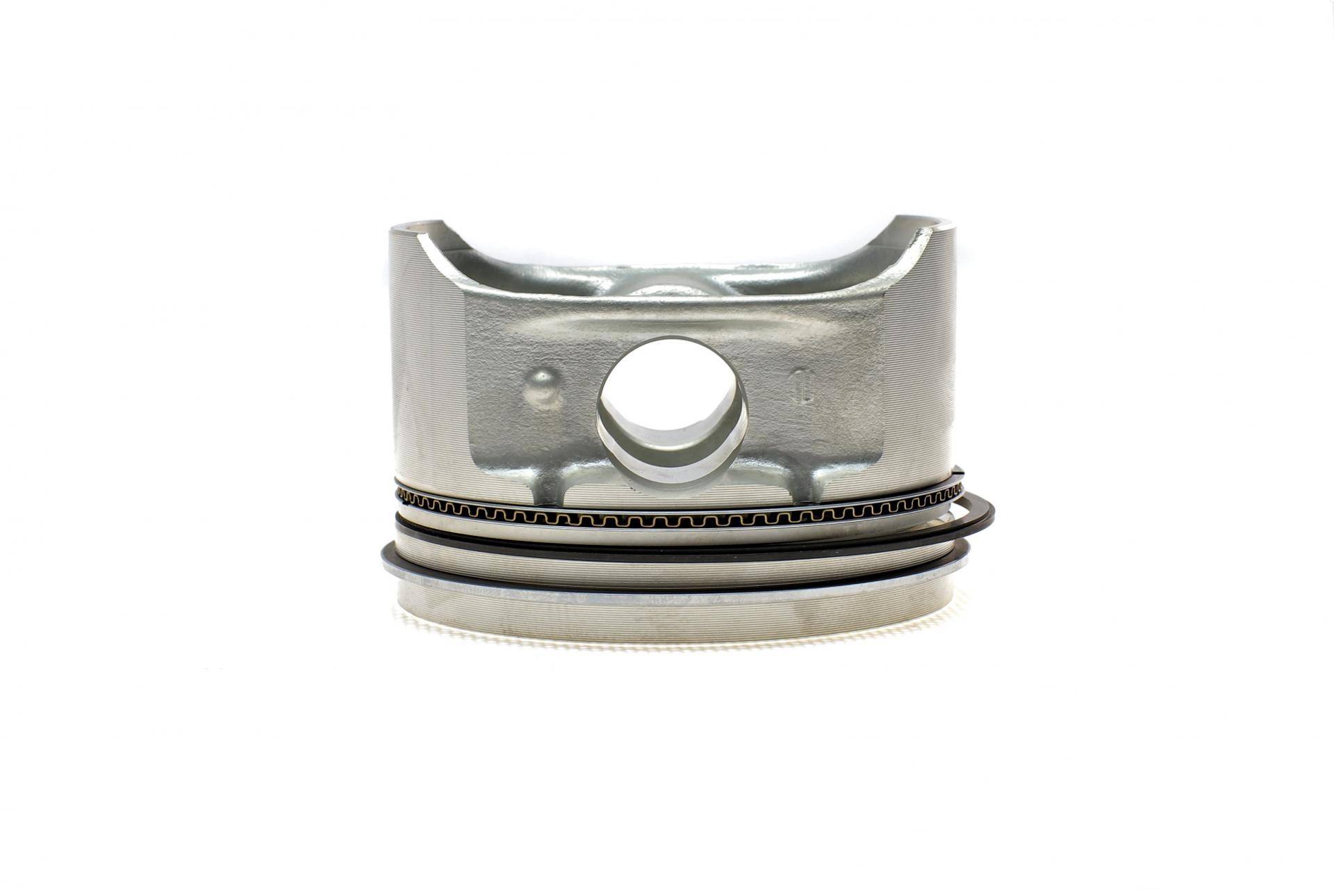 Поршень Peugeot 206 1.4i 98-/Partner/Citroen Berlingo 1.4i 96- (75.0mm/STD)