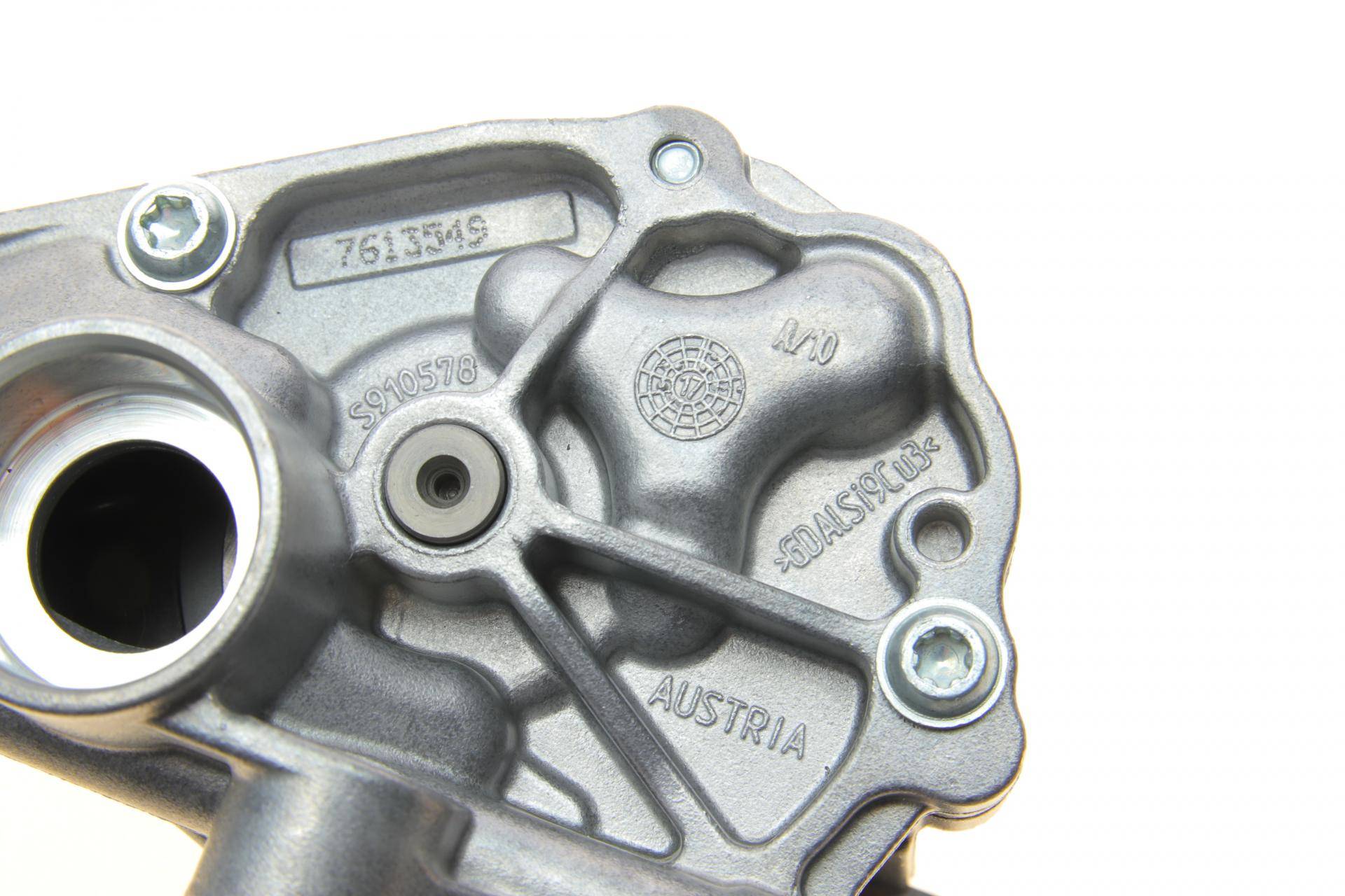 Насос масляний BMW 1 (E82E88)/3 (E90-E93)/5 (F07/F40/F11)/X5 (E70/F15) 3.0 06- N55