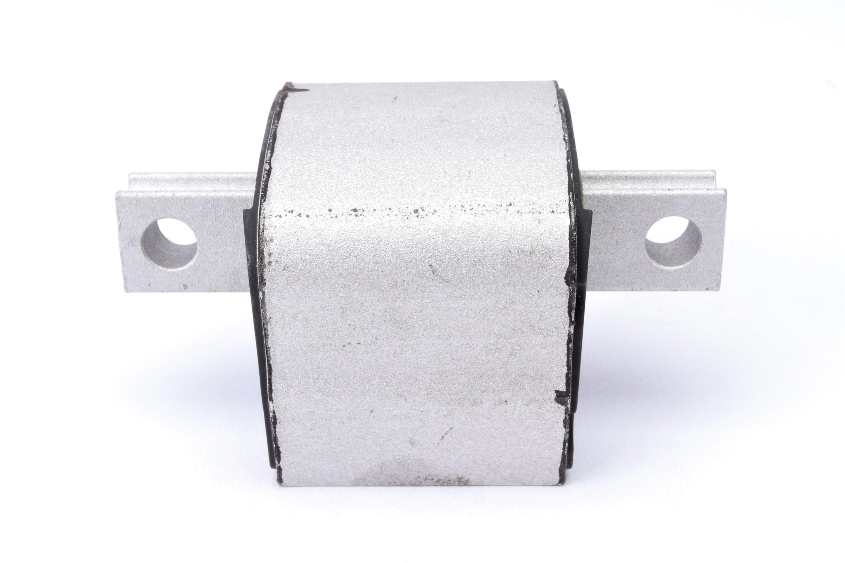 Подушка КПП MB Sprinter (901/902/903/904)/C (W203)/204)/E (W210/211/212)/S (W220) 95- (ззаду)