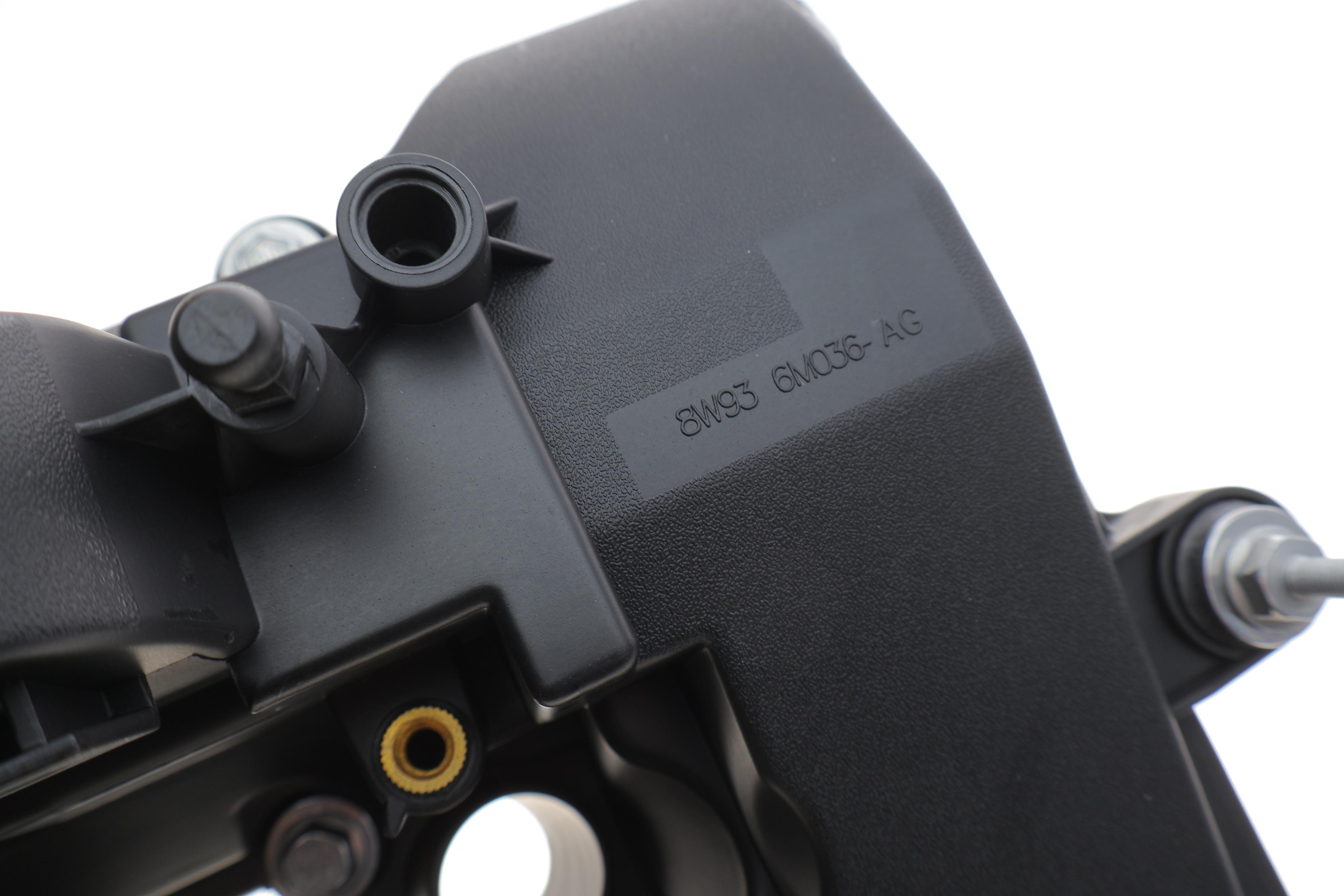 Кришка клапанів Land Rover Defender/Discovery/Range Rover III 5.0 09- (L)