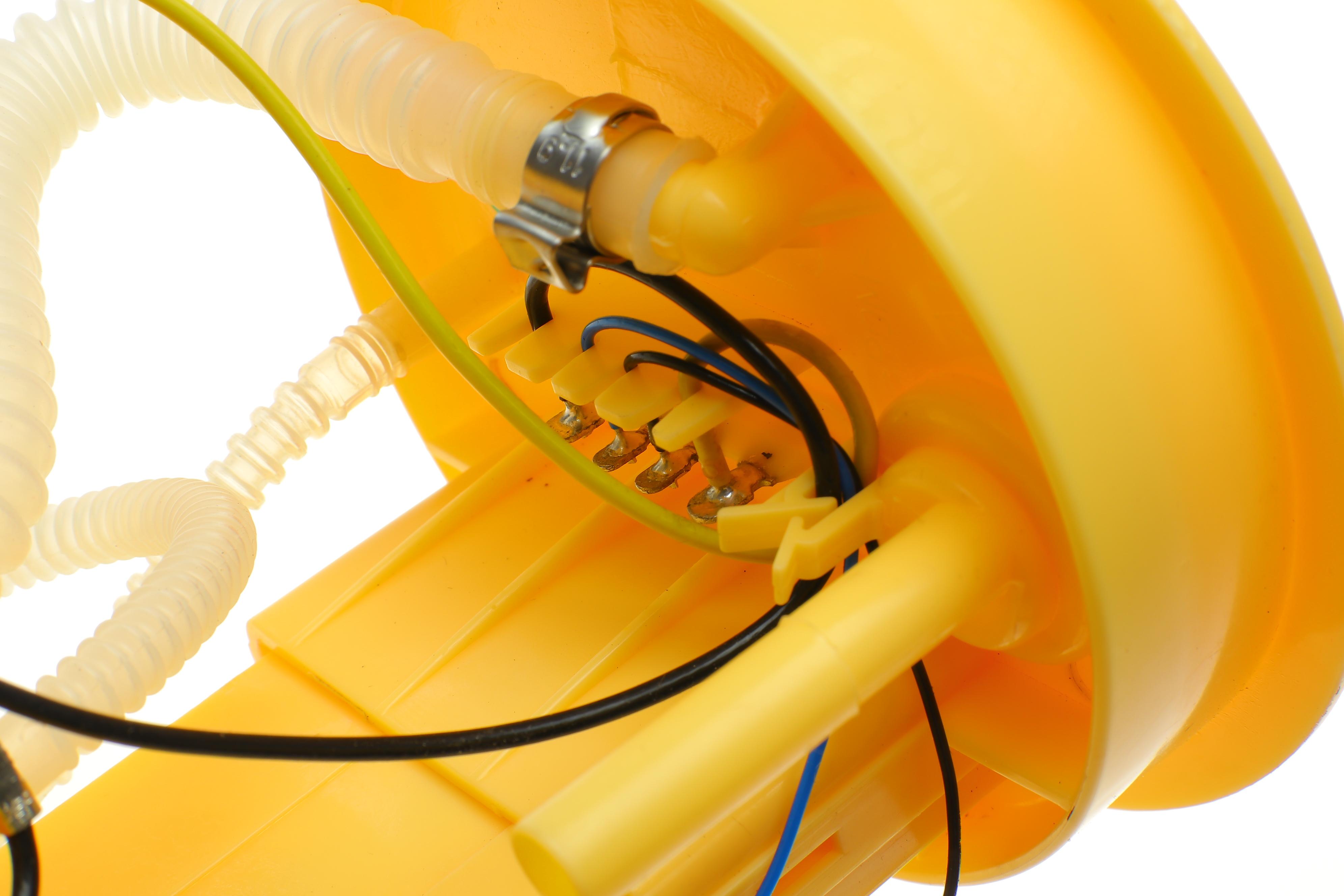 Насос паливний VW T5 1.9/2.5TDI 03-09 (HÜCO)