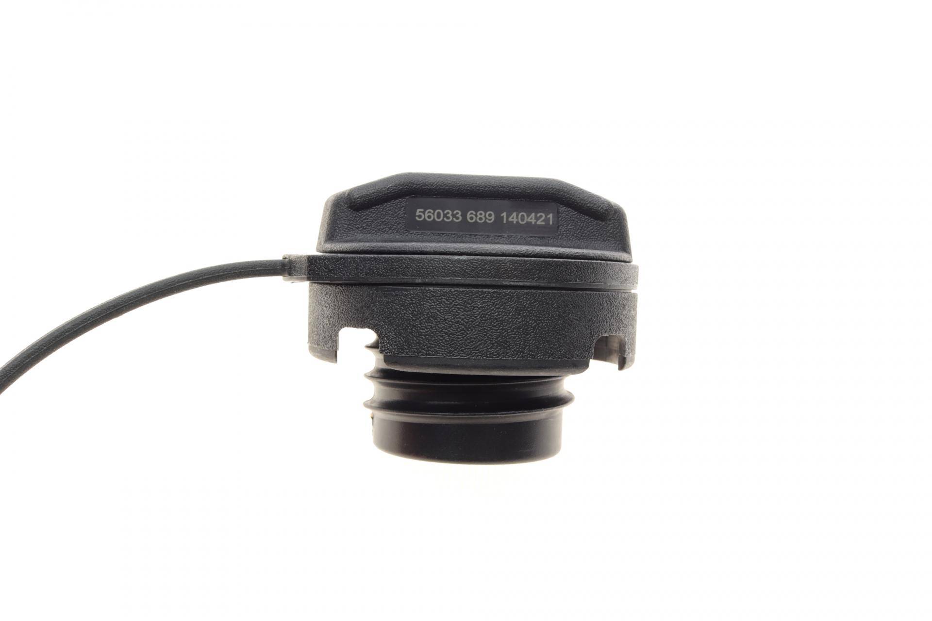 Кришка бака паливного VW Passat 05-11