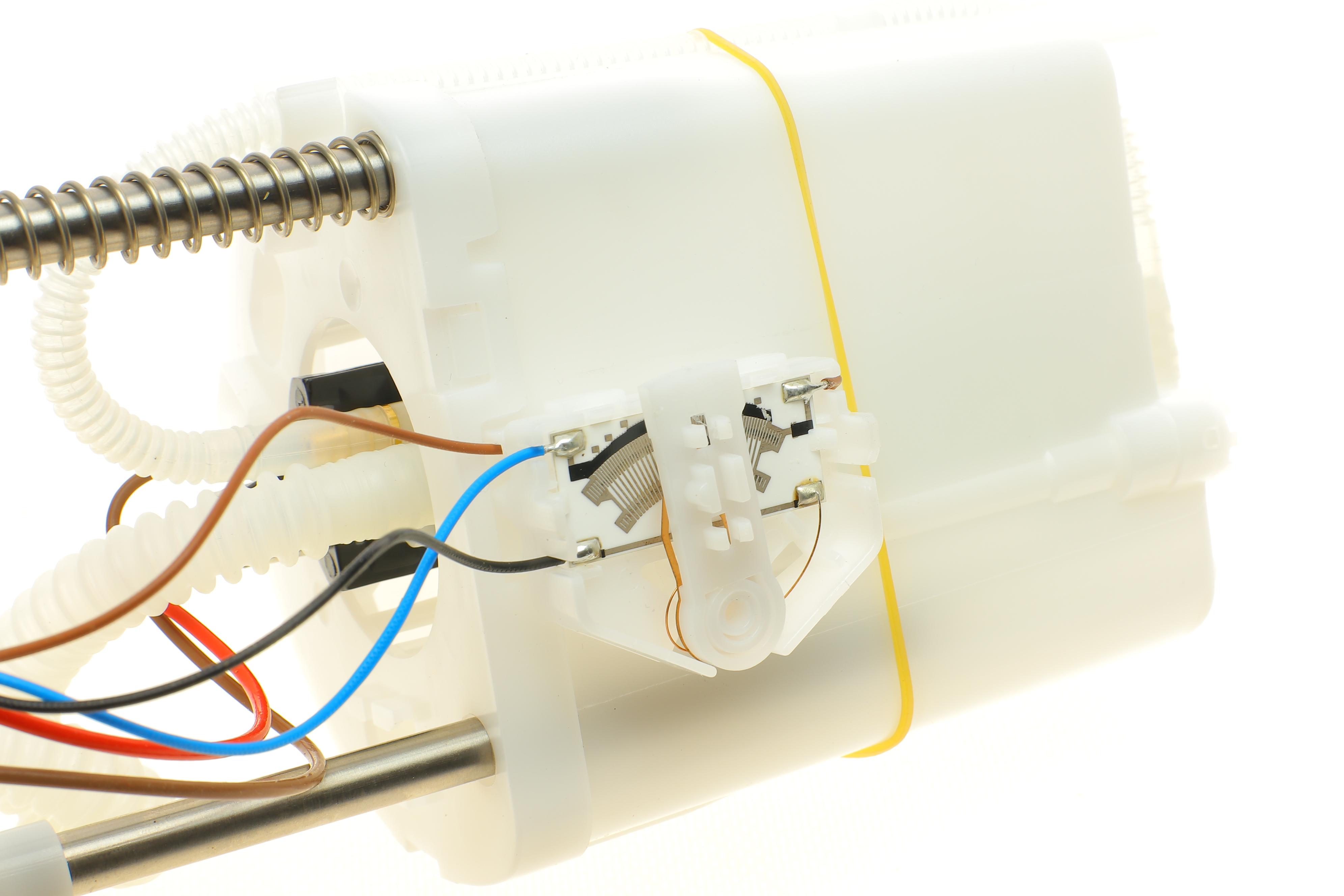 Насос паливний VW Caddy 1.4-2.0 04-15 (HÜCO)