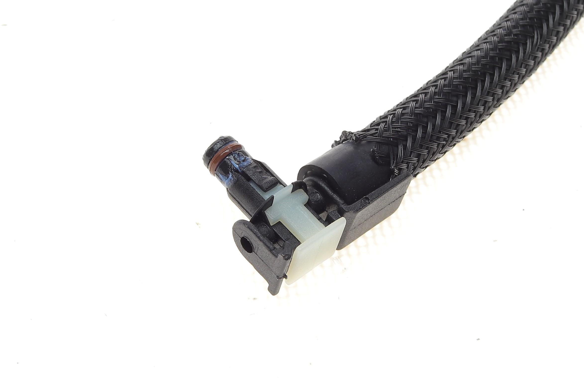 Шланг зливний VW Caddy III/IV/Crafter 2.0TDI 10-