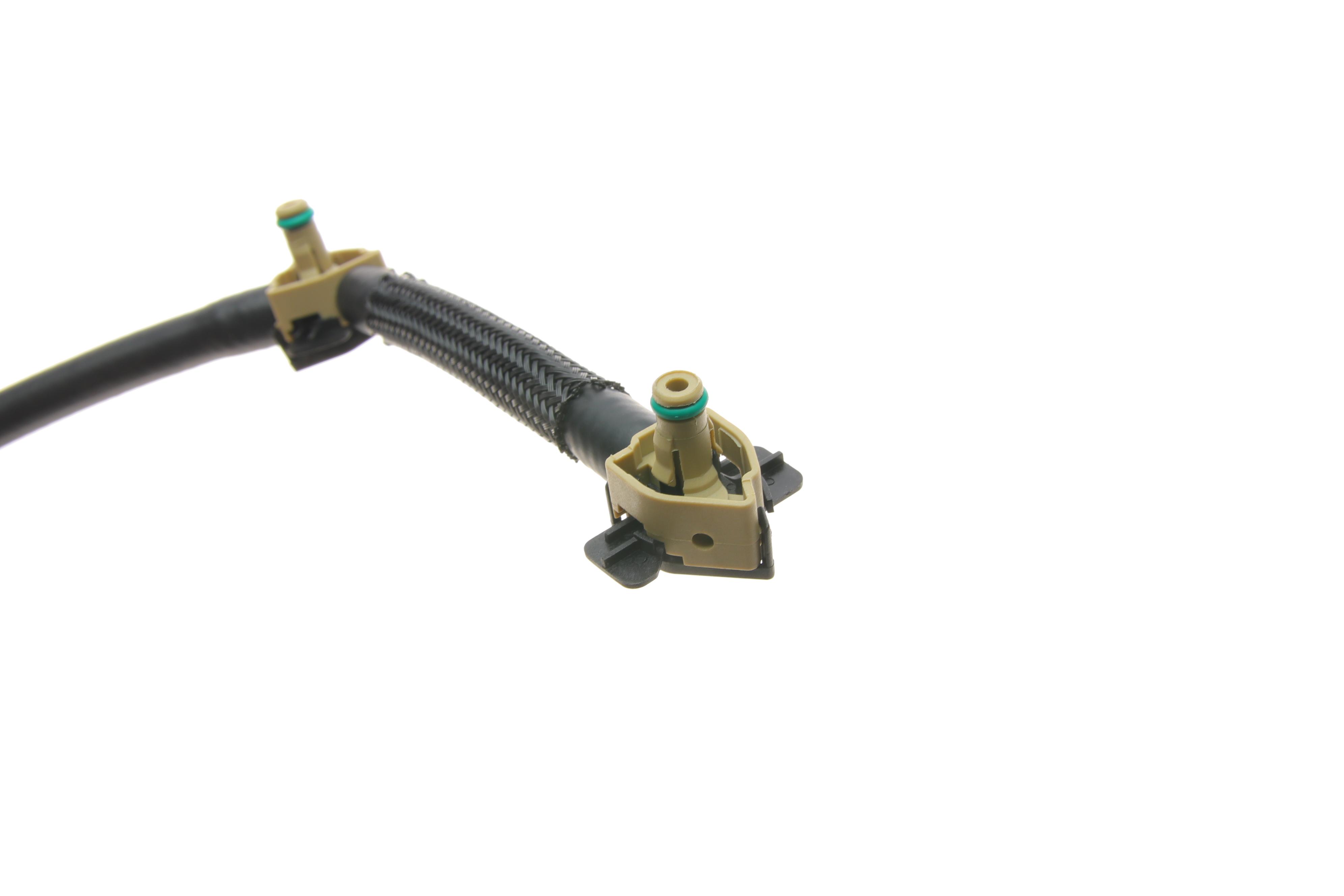 Шланг зливний VW Caddy IV/Superb III/Audi A1/A3/Q2/Q3 1.6TDI/2.0 TDI 15-20