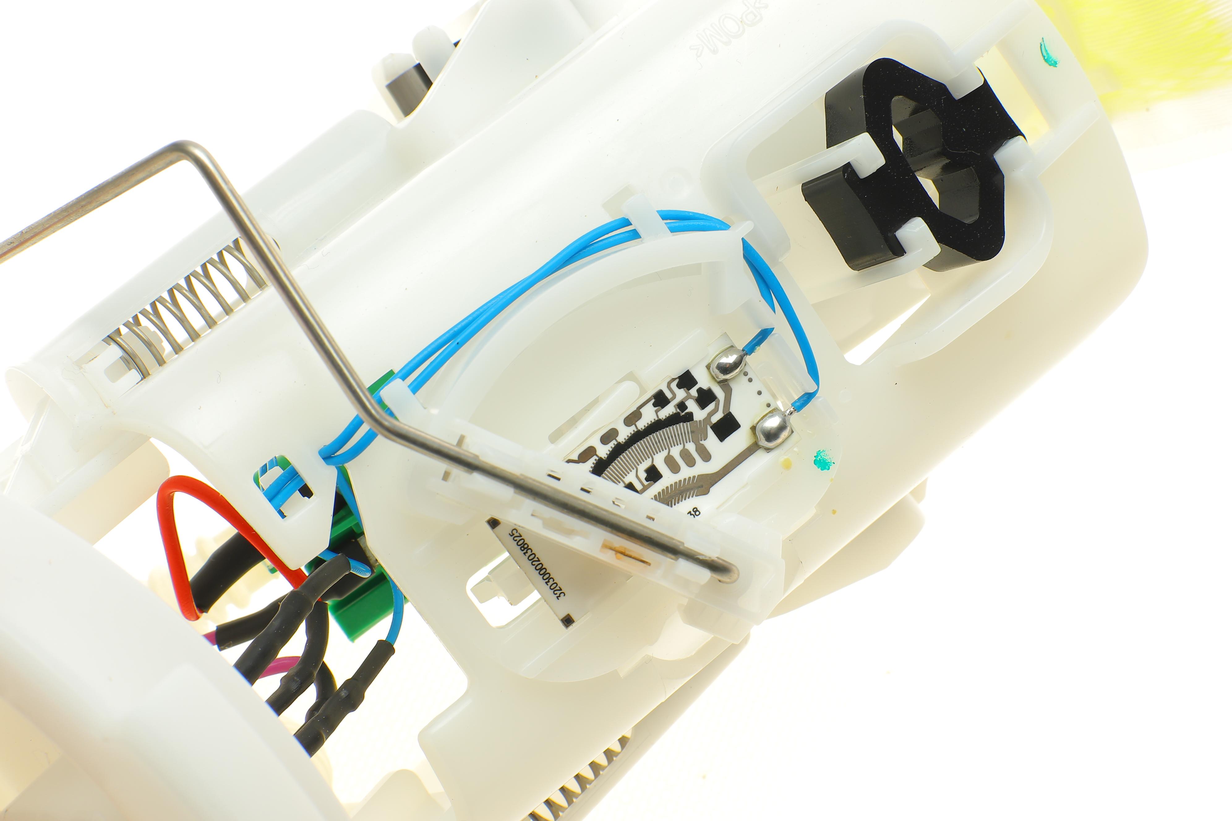 Насос паливний BMW 3 (E46) 1.6-3.0i 98-06 (M43/N46//M52/M54) (HÜCO)