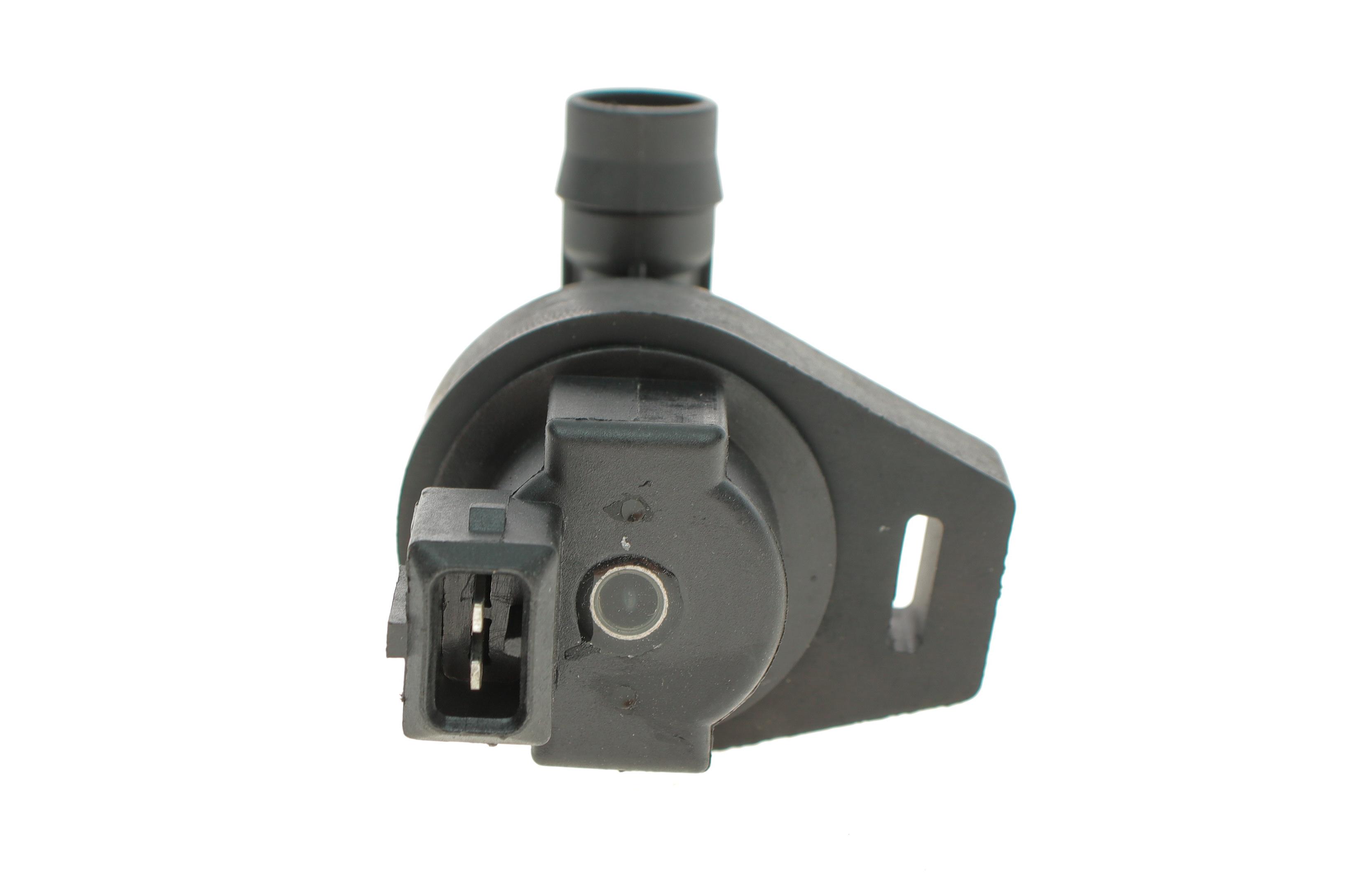 Клапан вентиляції бака паливного BMW 3 (E46)/5 (E39)/7 (E38)/X5 (E53) 97-09