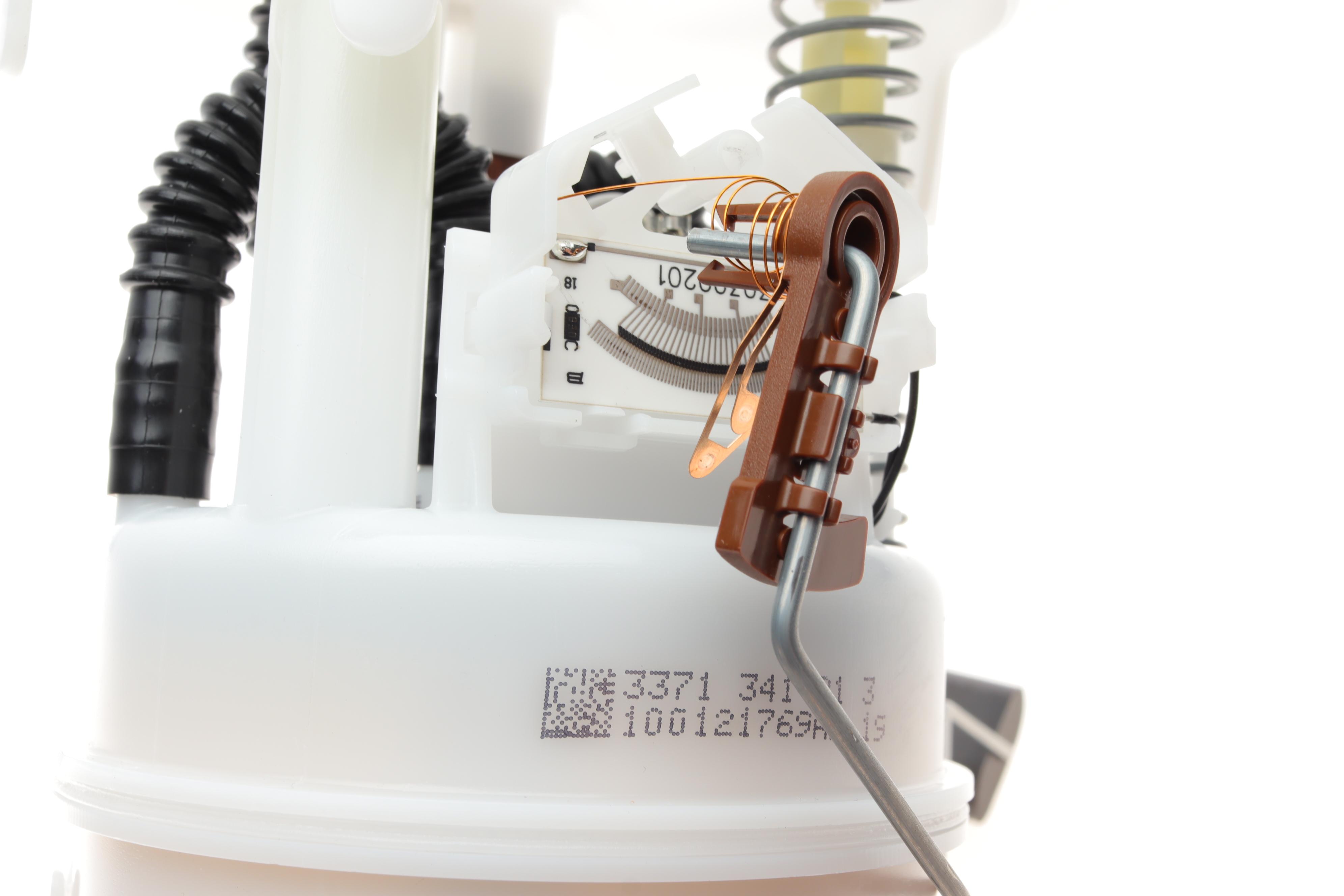 Насос паливний в бак Citroen C5/C6/Peugeot 407/SW 1.8-3.0 04-