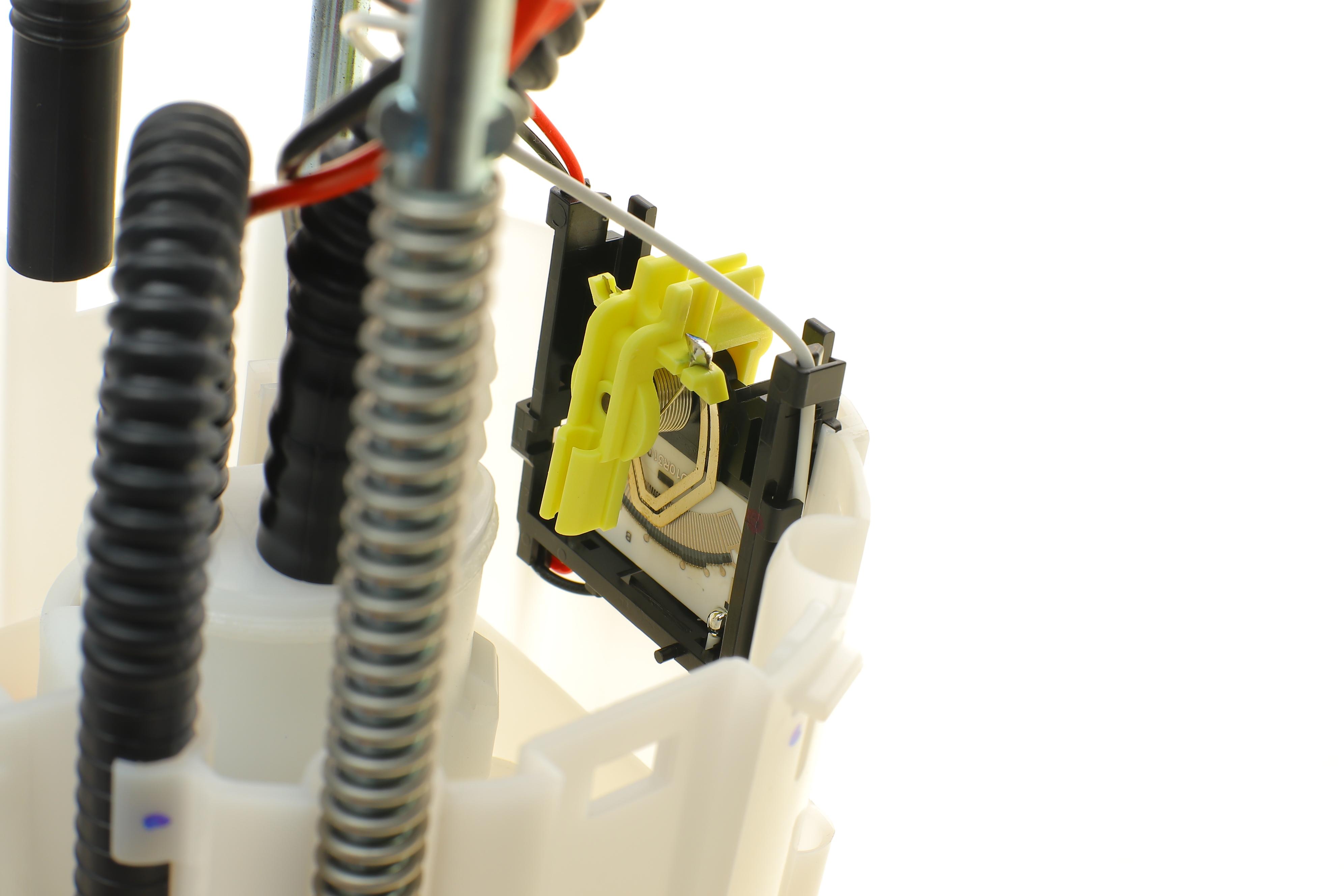 Насос паливний в бак VW Touran 03-10