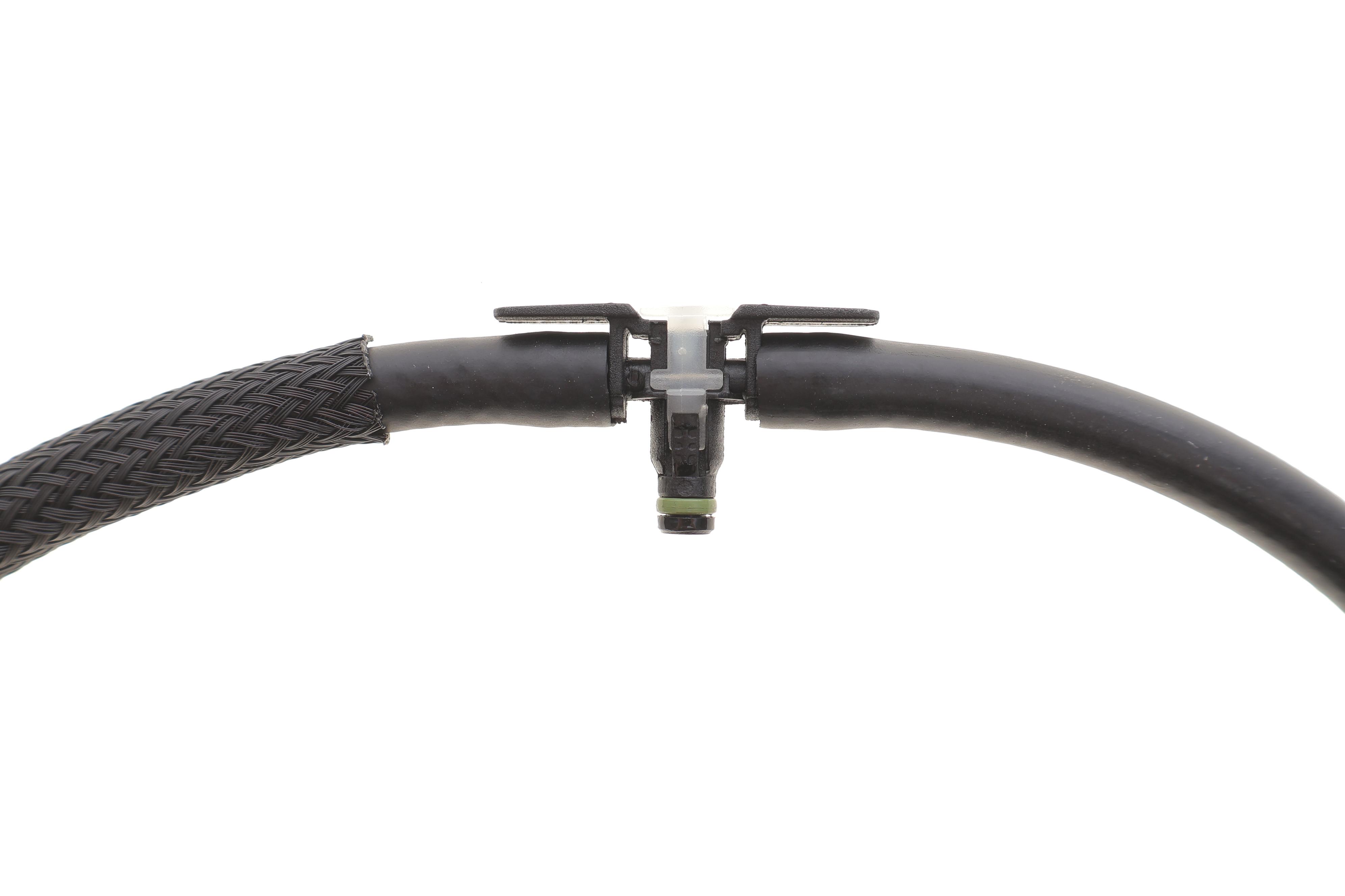 Шланг зливний BMW 5 (F10/G30/F90)/X4 (F26/G02/F98) 14- B47