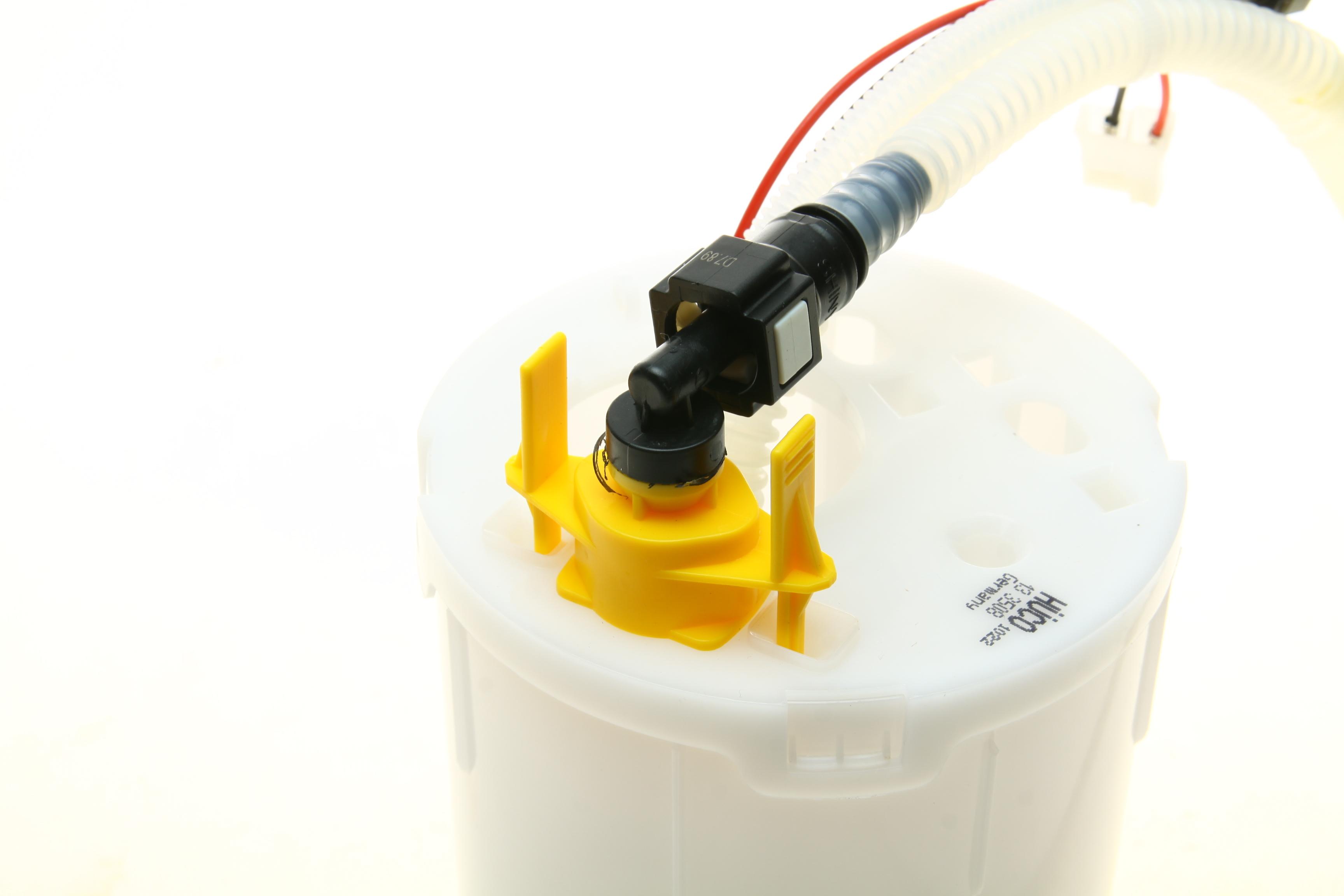 Насос паливний Audi Q7 3.6FSI 06-10/Porsche Cayenne 3.2/4.5 02-07 (HÜCO)