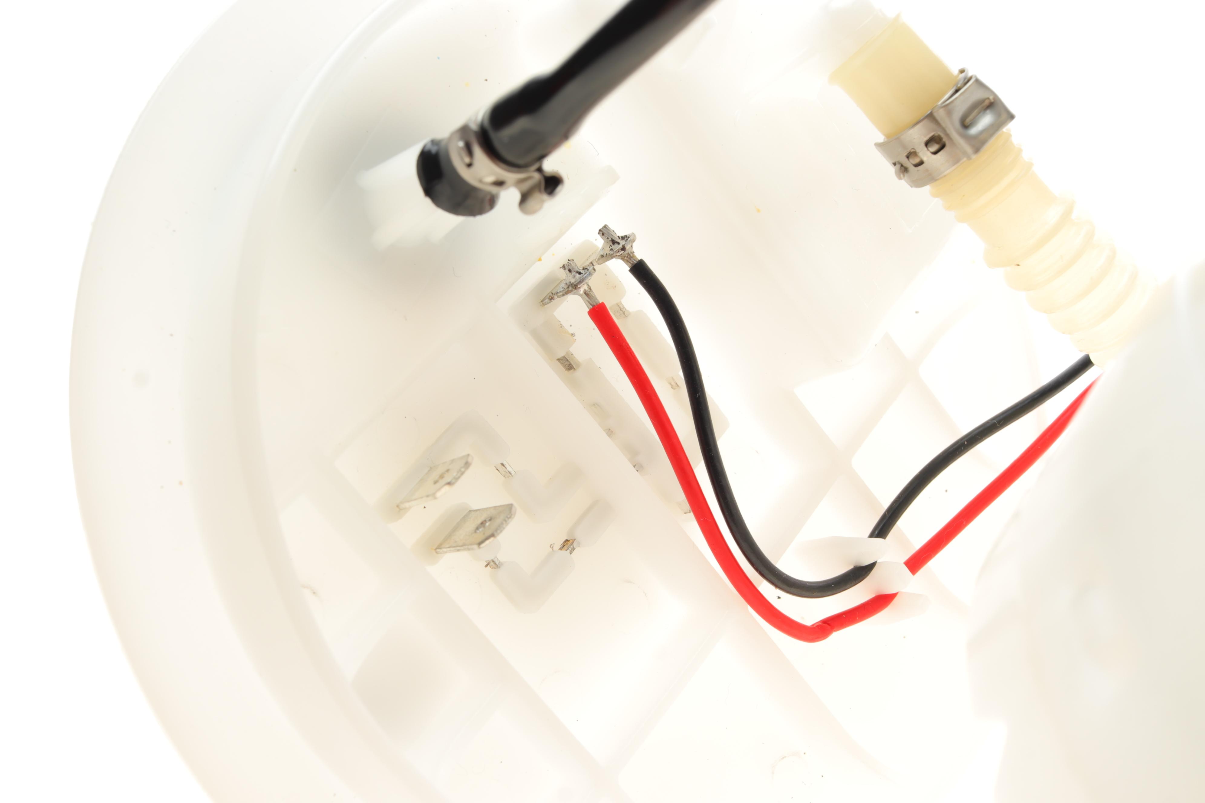 Насос паливний Audi A4 1.8T/3.0 quattro 01-06 (HÜCO)