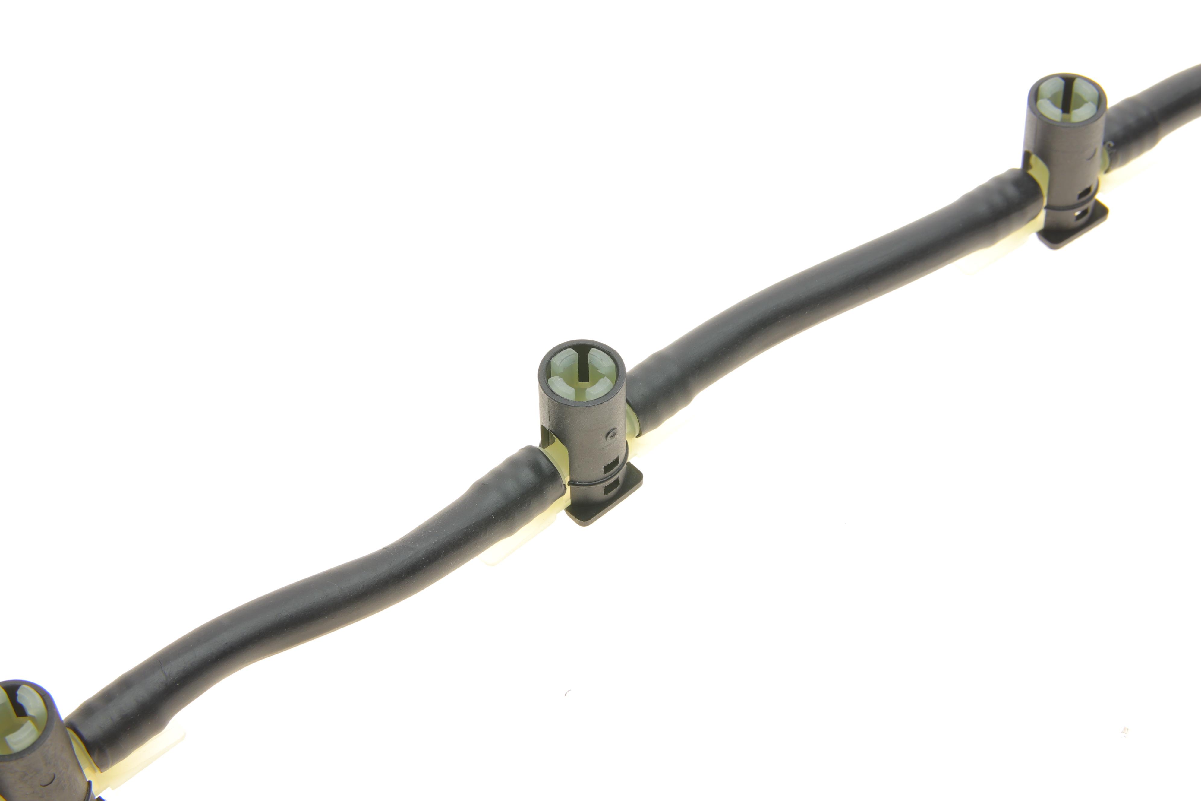 Шланг обратки Nissan Primastar/Qashqai/X-Trail II 2.0 dCi 06-