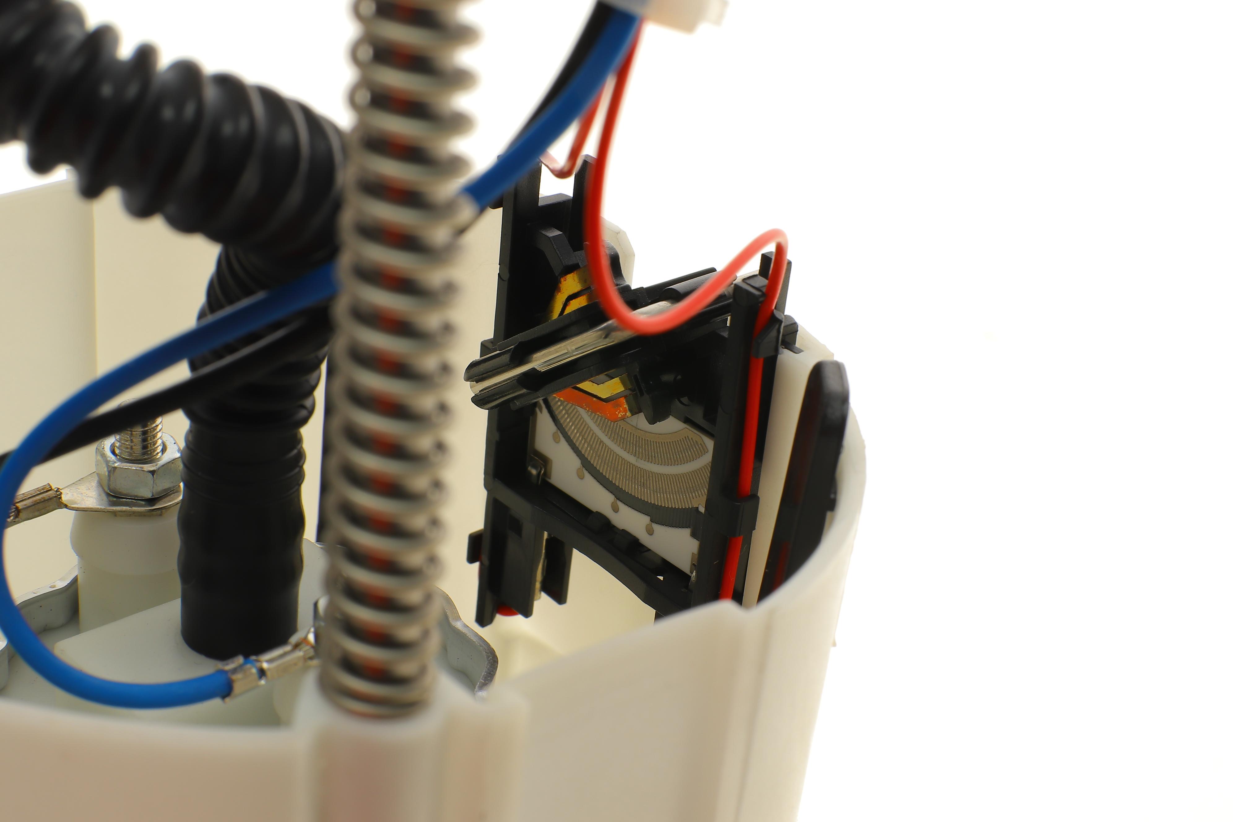 Насос паливний Peugeot Boxer/Fiat Ducato 2.0-2.8JTD/HDi 00- (HÜCO)