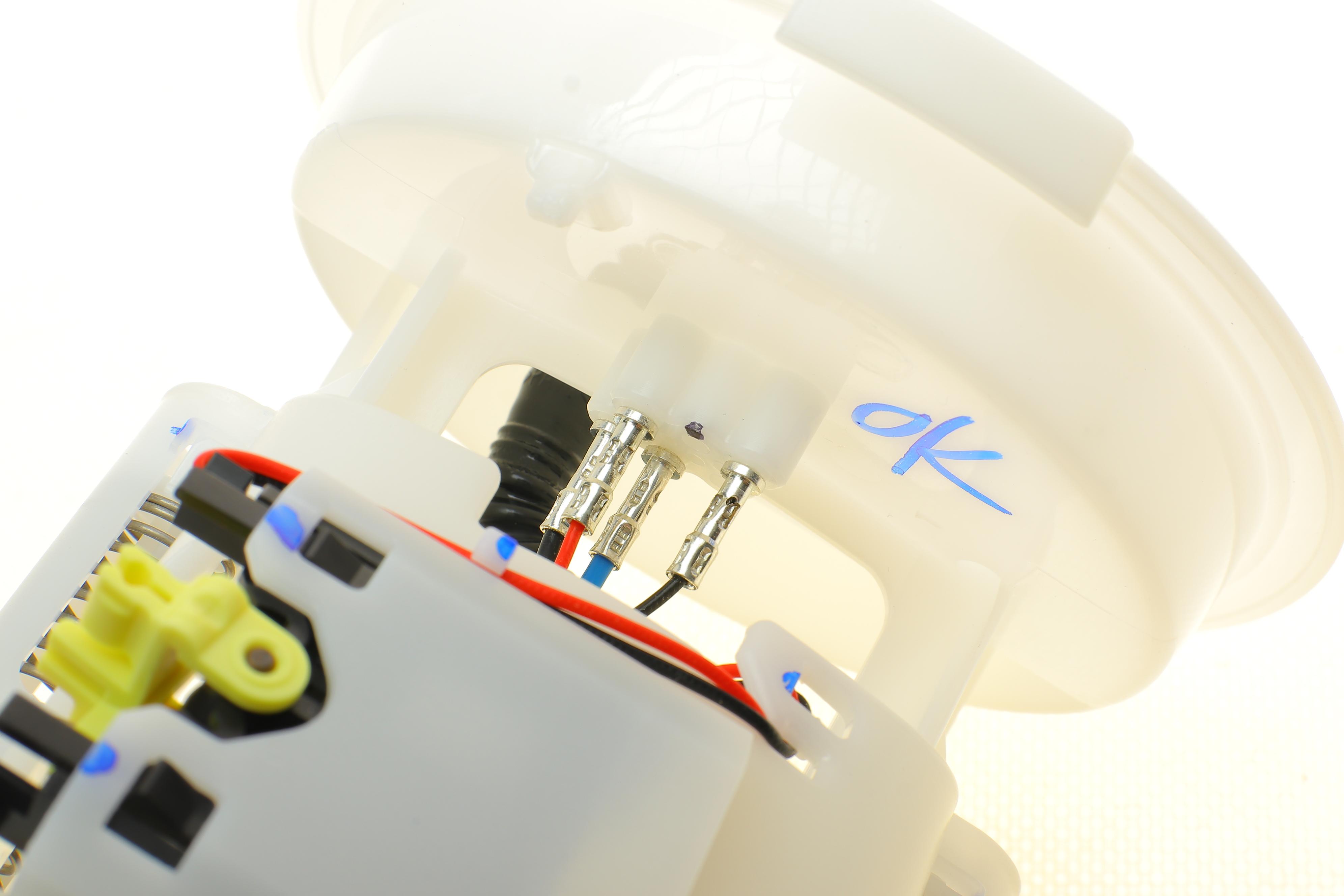 Насос паливний в бак BMW 3 (E46) 1.6-3.0i 98-06 (M43/N46//M52/M54) (електро)