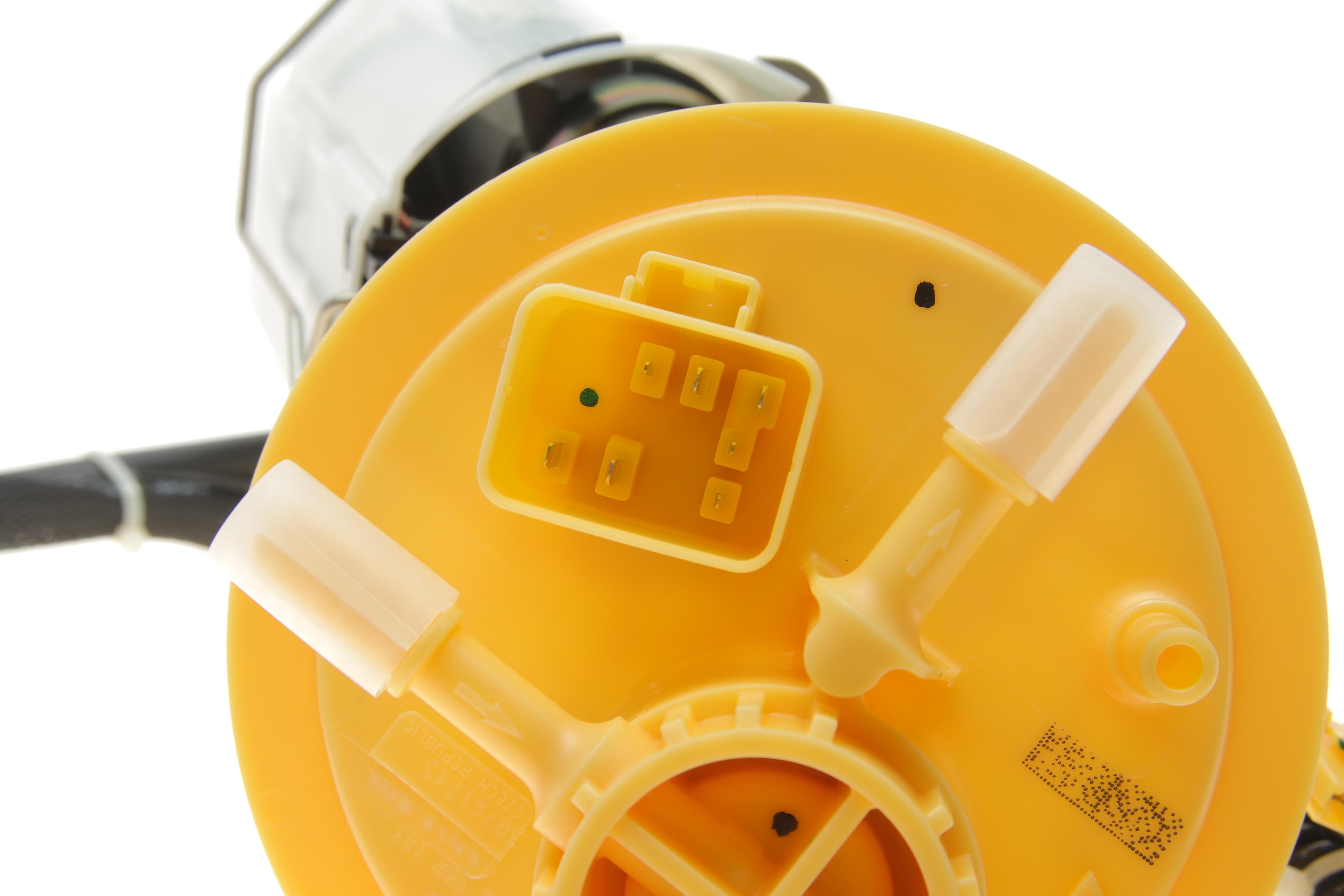 Насос паливний Volvo S60/V70/XC70 2.0T-2.5T 00-10 (електро)