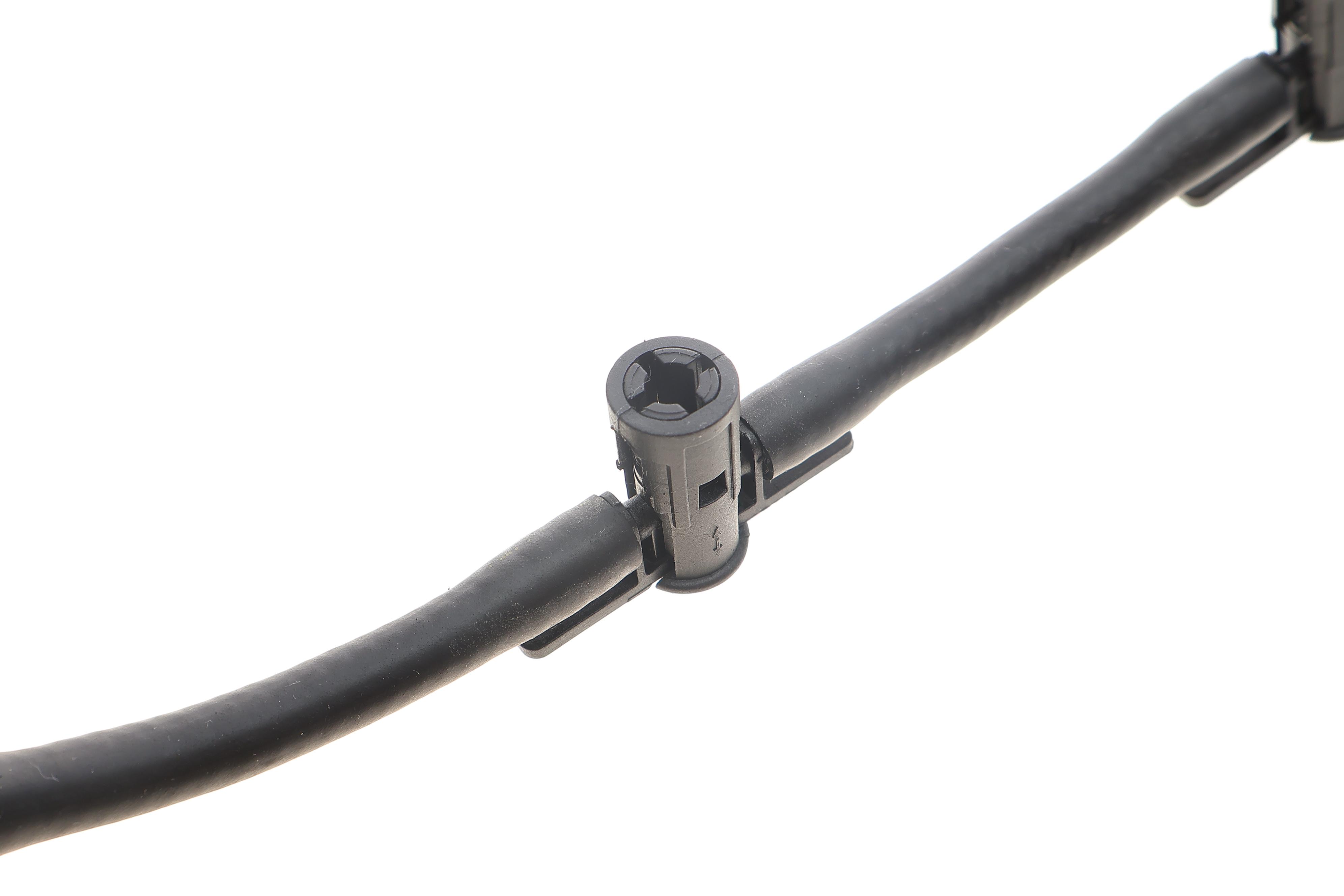 Шланг зливний Audi A4/A5/A6/Q5/Skoda Octavia/VW Golf V/VI/Passat 2.0 TDI 04-17