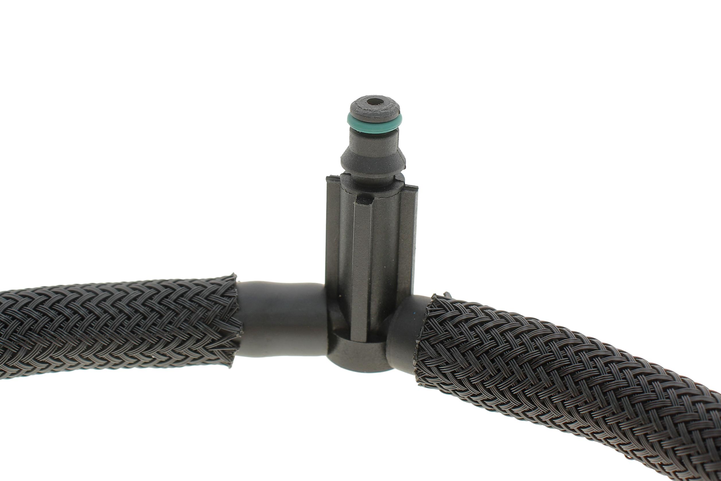 Шланг зливний Citroen C2/C3/C4/C5 III/Peugeot 207/308 1.6HDi 04-