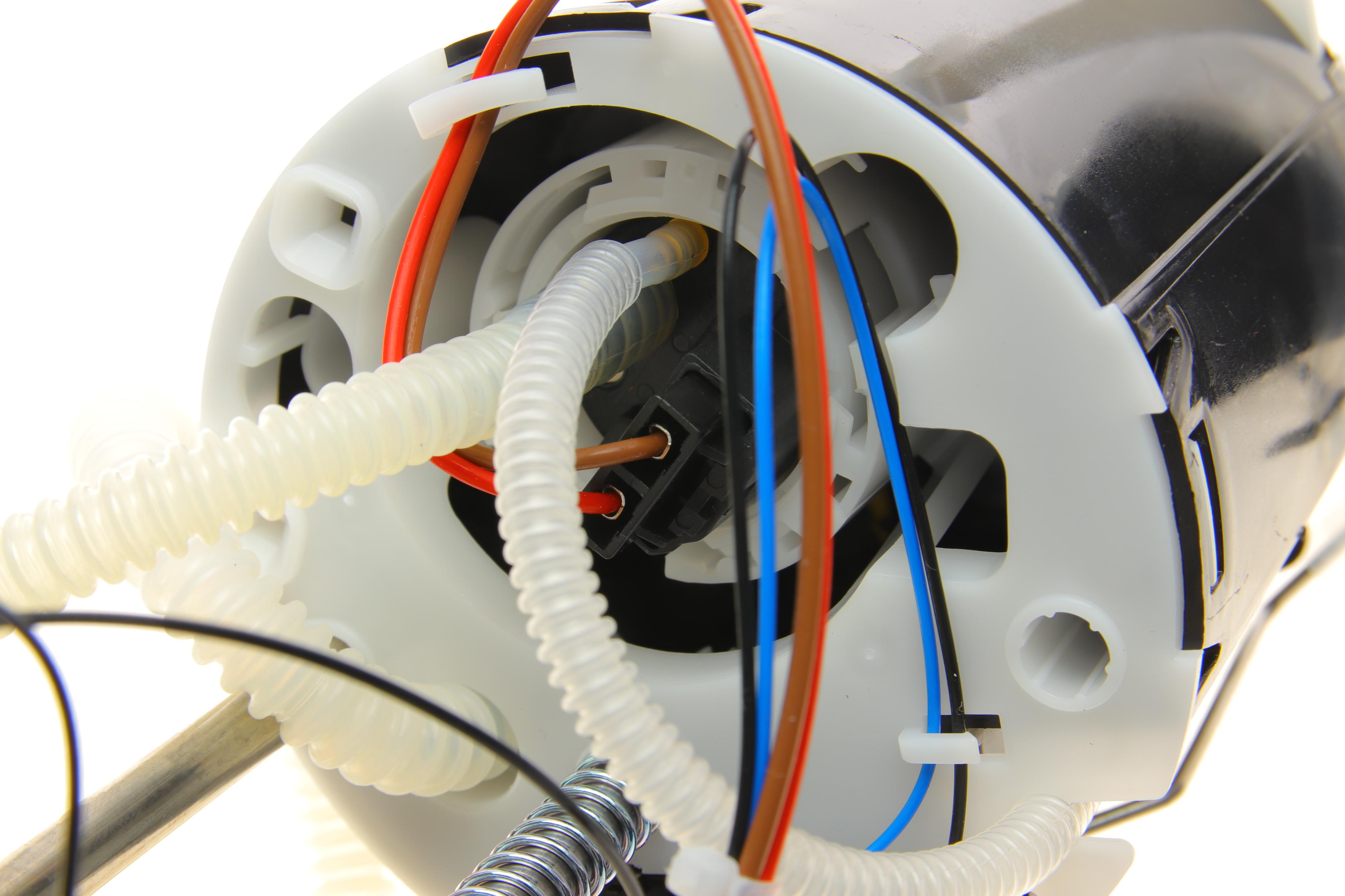 Насос паливний електричний Ford Mondeo IV 2.0 07-15 (MAM00082M)