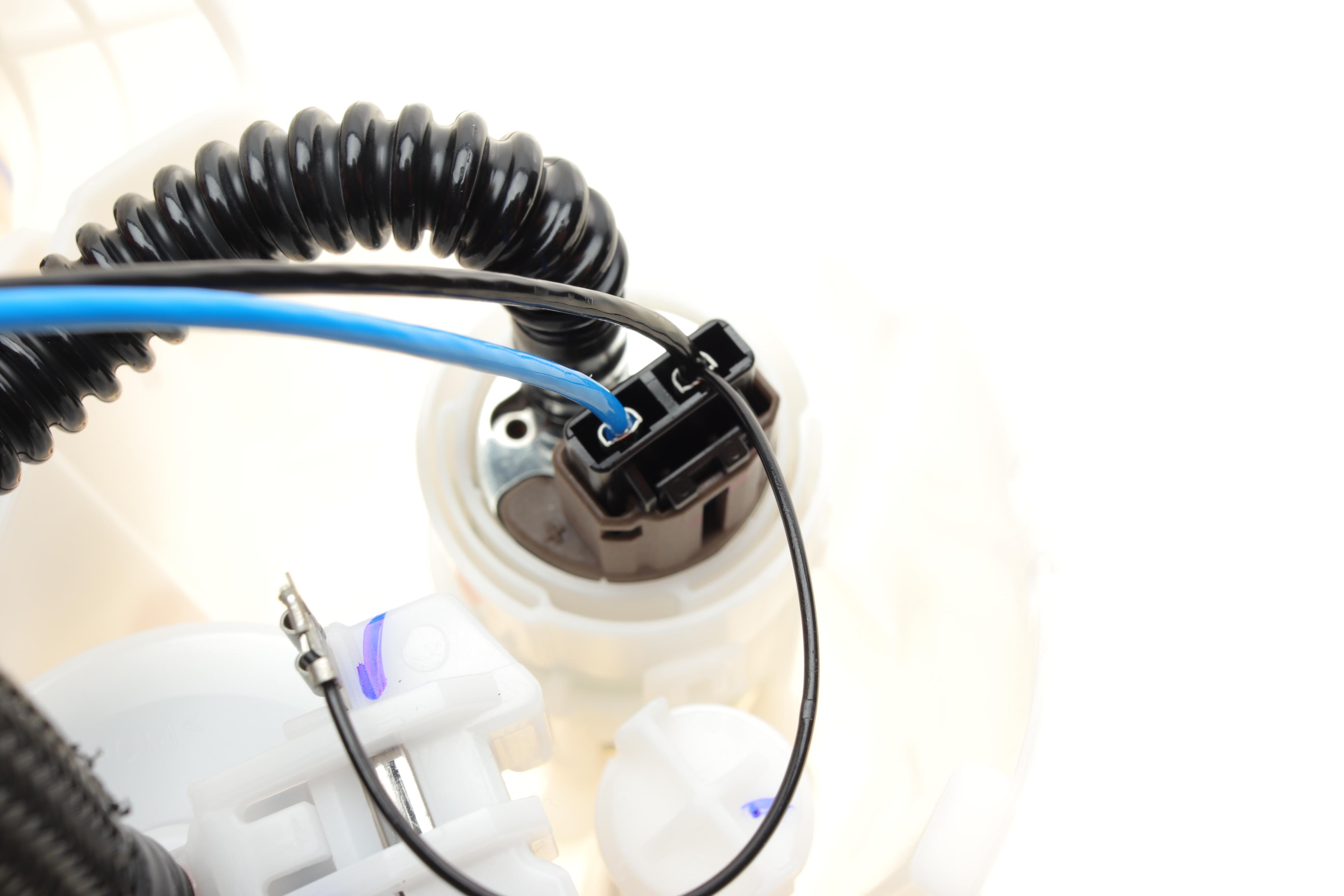 Насос паливний в бак Opel Zafira 1.6/1.8 05-15