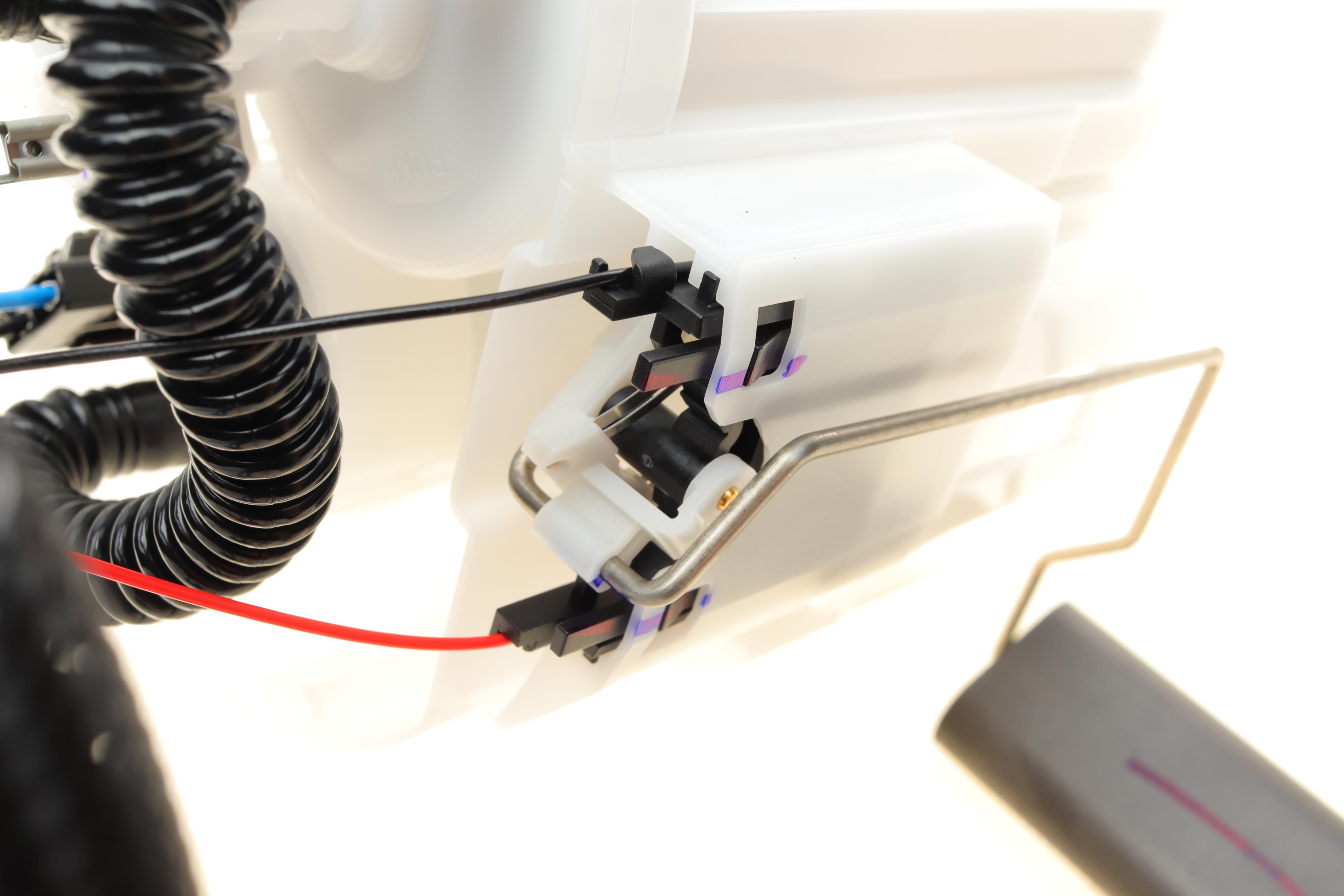 Насос паливний в бак Opel Zafira 1.6/1.8 05-15