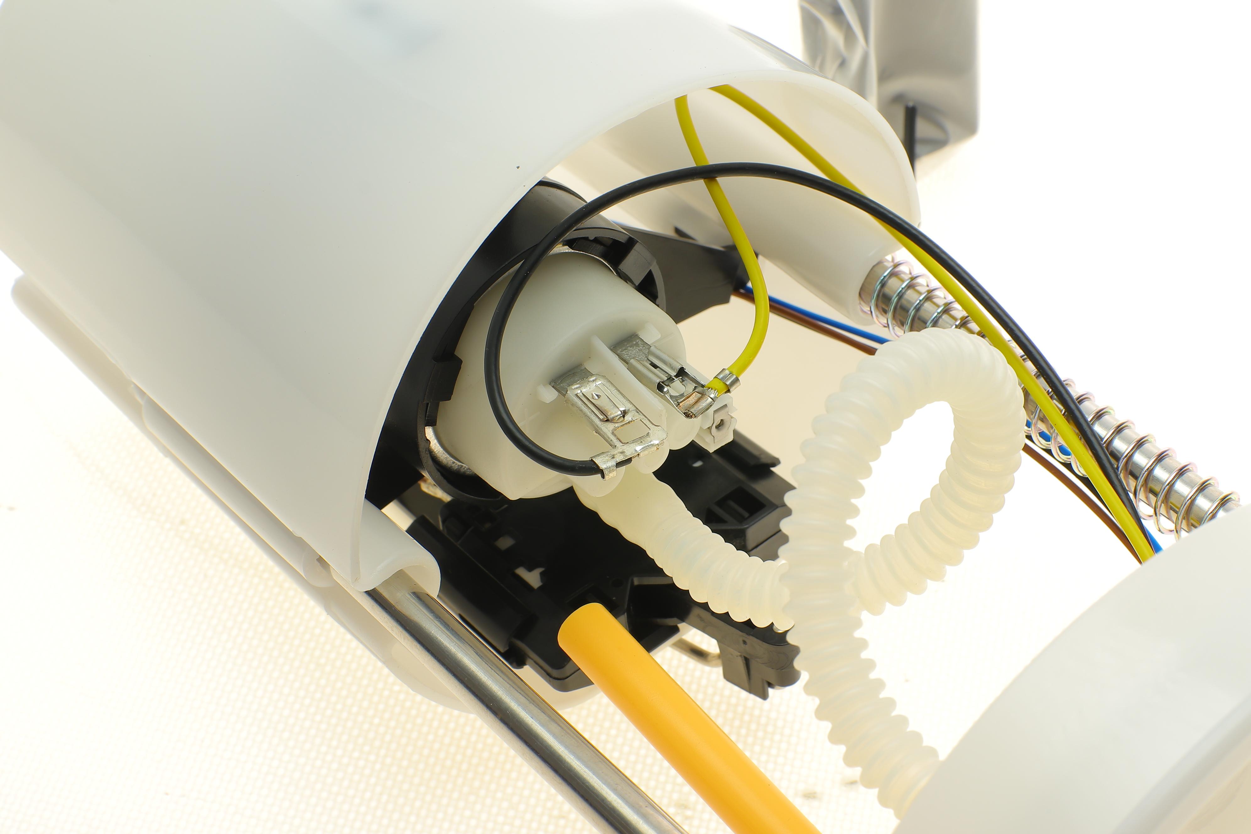 Насос паливний VW Polo/Skoda Fabia 1.0-2.0 10- (HÜCO)