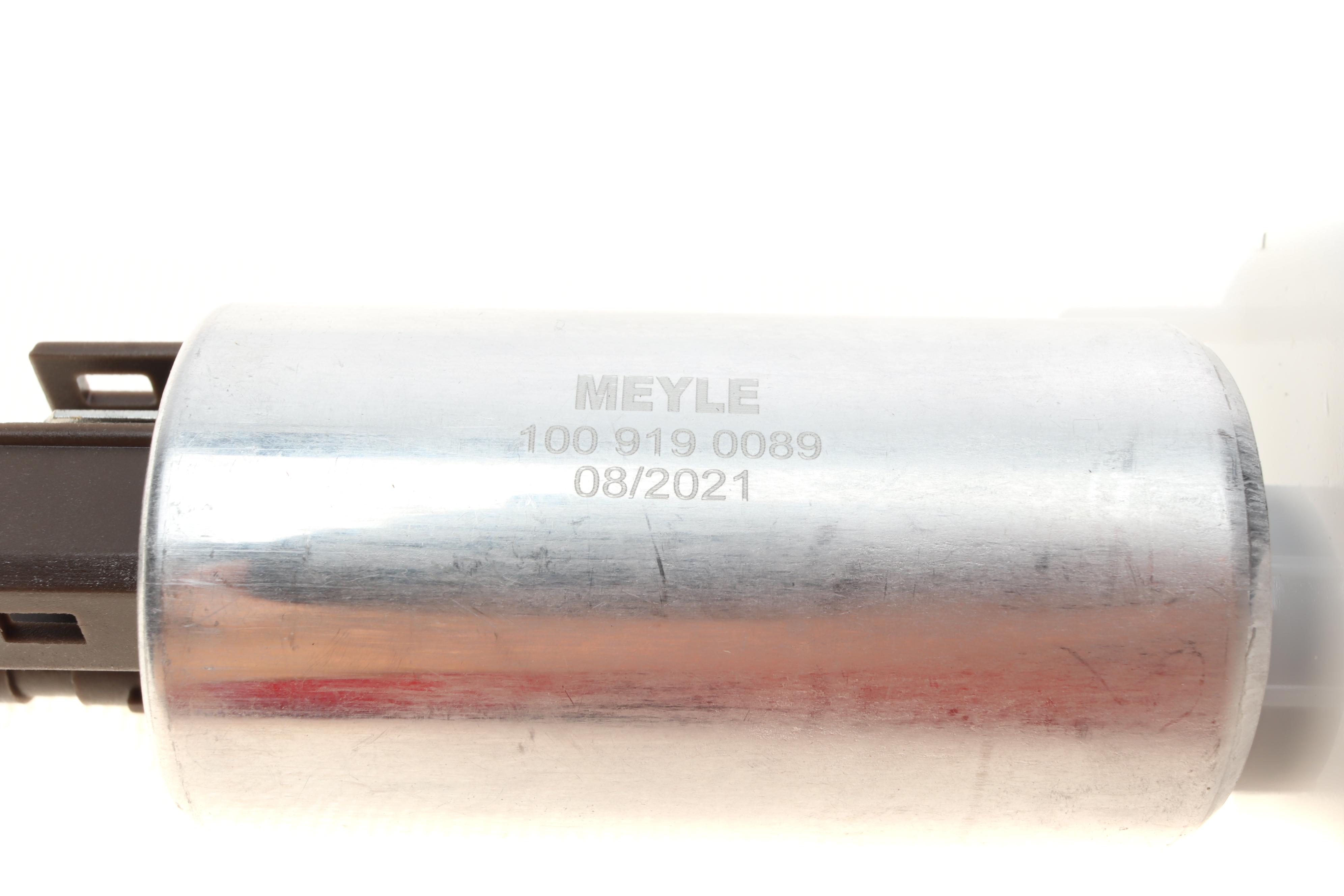 Насос паливний VW Golf II 1.8 GTI /Passat 1.8-2.0 16V 82-97